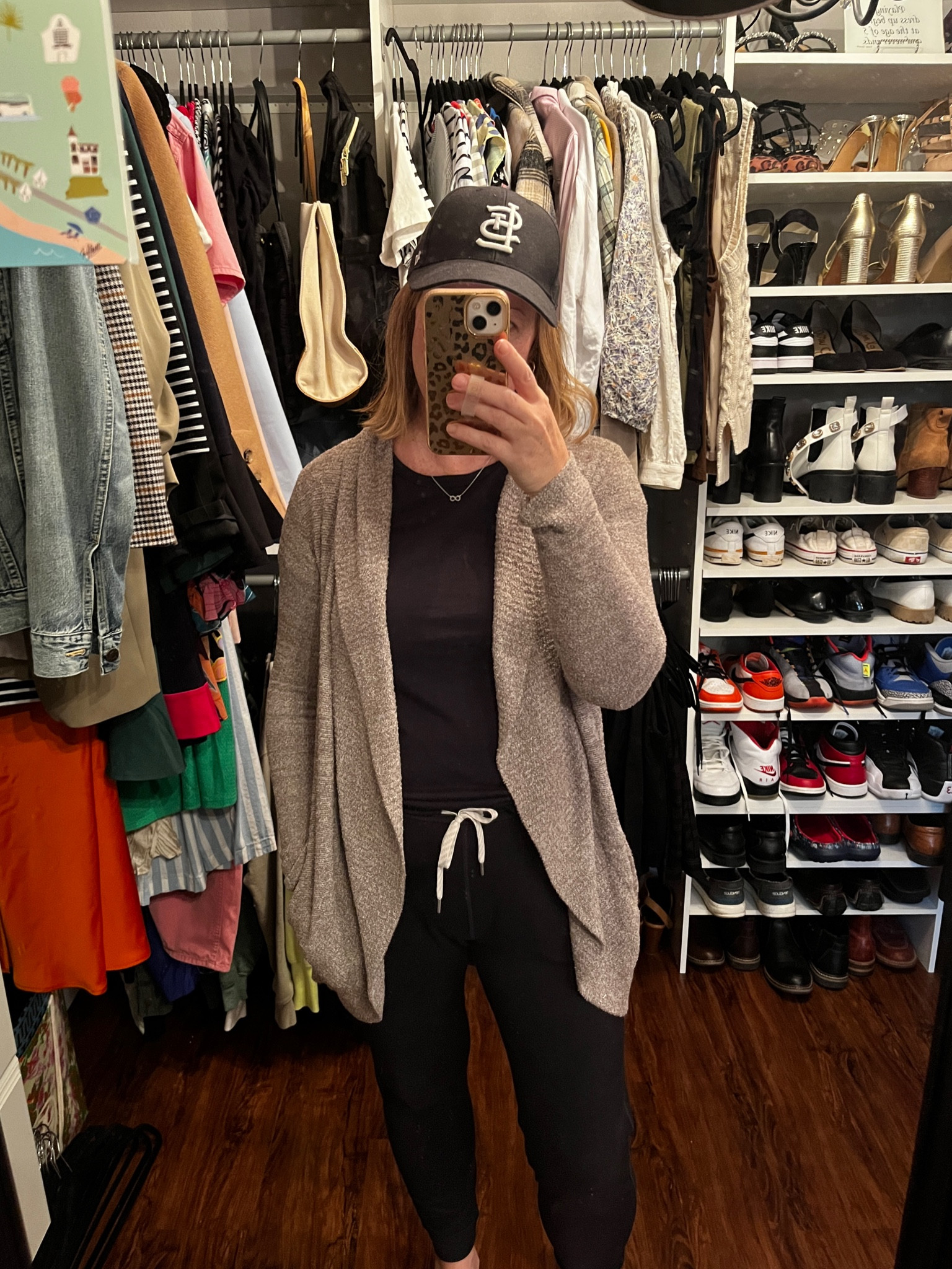 The comfiest combo.  #comfyclothes #fallfit #weekendwear

#LTKstyletip