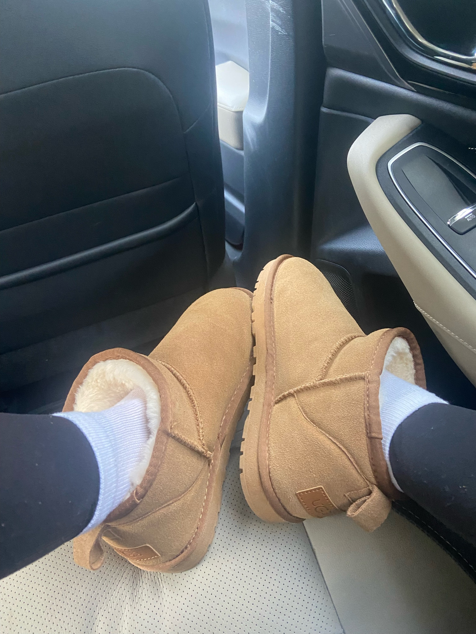 Ugg mini dupes

#LTKGiftGuide #LTKstyletip