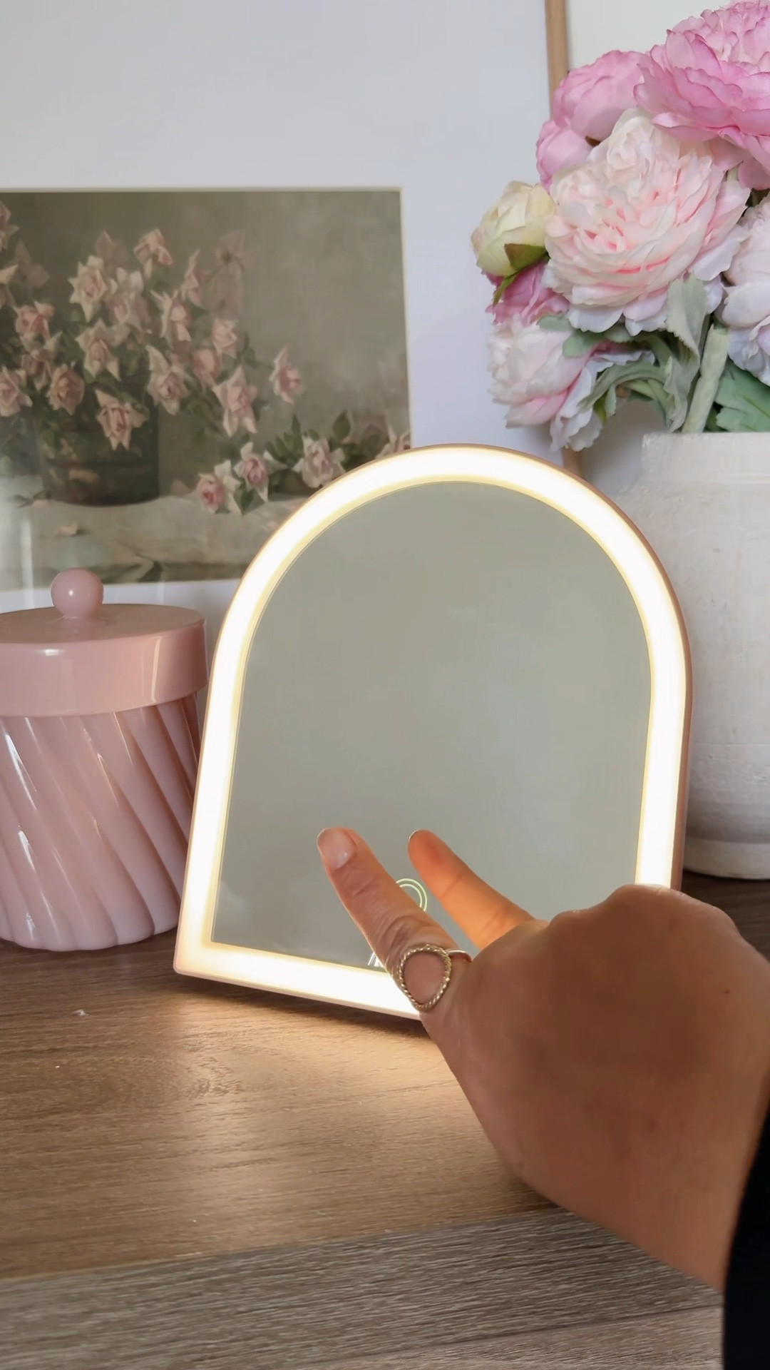 Kitsch released the cutest mirror! 


#LTKselfcare #LTKHome #LTKSaleAlert