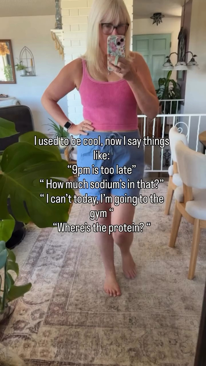 And I’m not complaining one bit. ✨💪💅

#renalcellcarcinoma #rcc #womenwholift #cancersurvivor #kidneycancer

#LTKfitnessgoals #LTKselfcare #LTKOver40