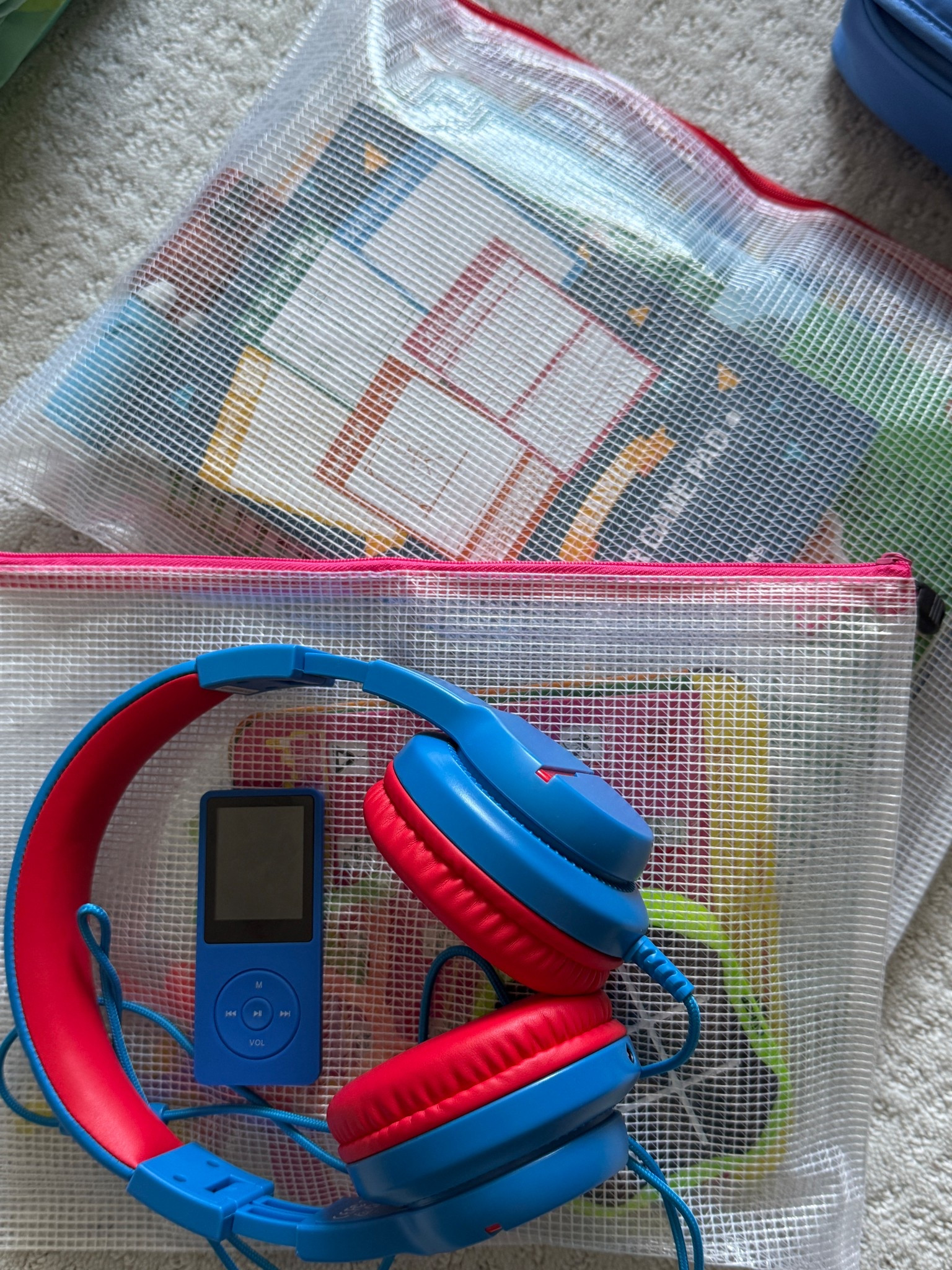 Plane ride & roadtrip goodies my (almost) 6 year old boy loves!