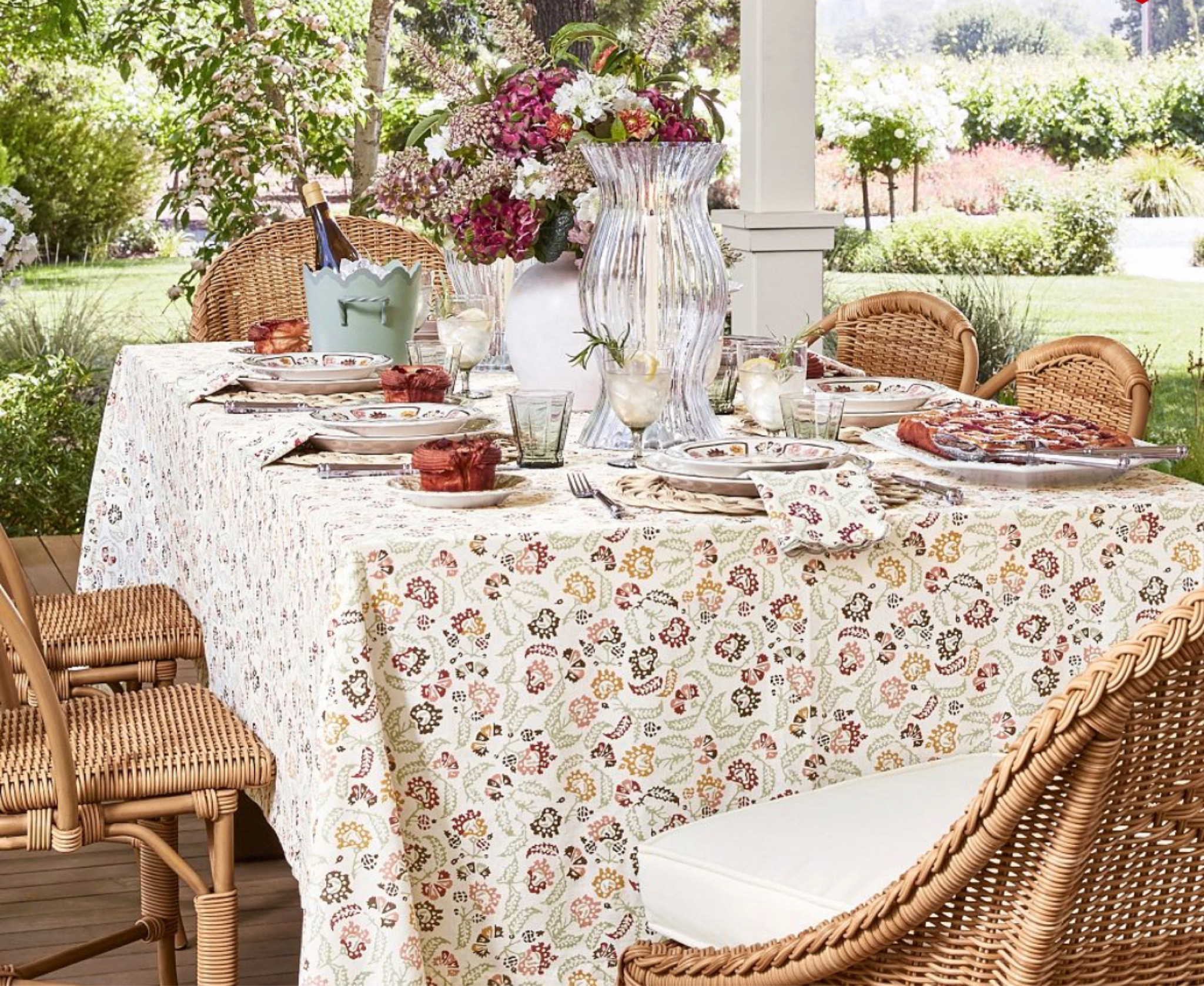 My favorites from Pottery Barn x Julia Berolzheimer 