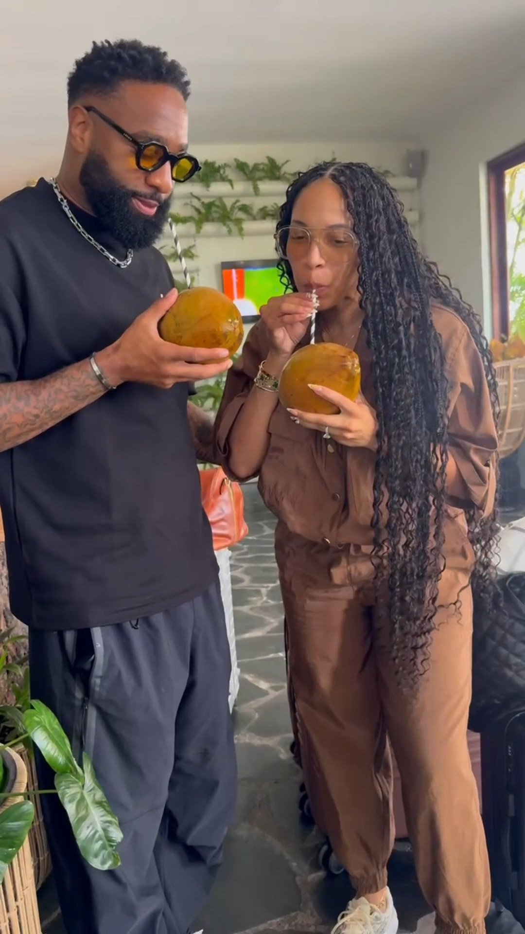 Anniversary Baecation Part 1 ✈️🌏🌴 Curaçao is a viiibbbeee!!!

#LTKStyleTip #LTKTravel #LTKFindsUnder100