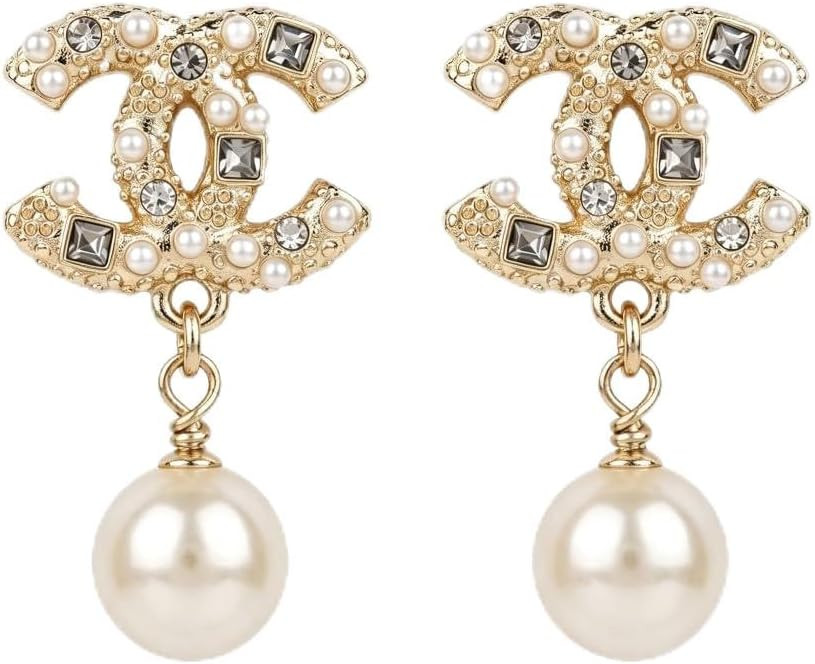 Amazon.com: Women's Letter Stud Earrings, Pearl Accent Gold Frame Earrings, Fashion Jewelry for W... | Amazon (US)