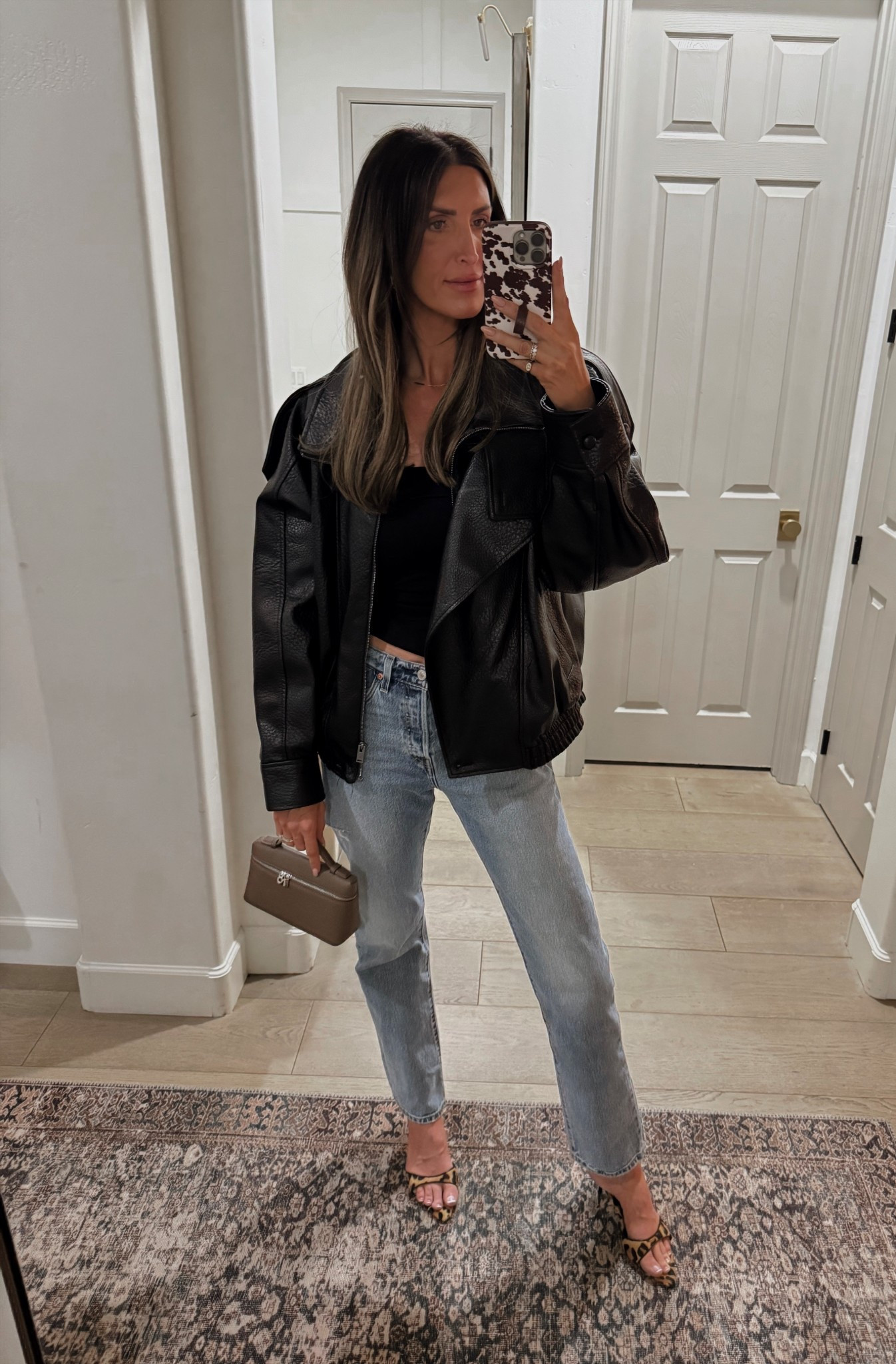 Vintage look Levi’s date night fit. 

Size up in the Levi’s for a more relaxed fit . Viral jacket from Zara



#LTKootd #LTKTall