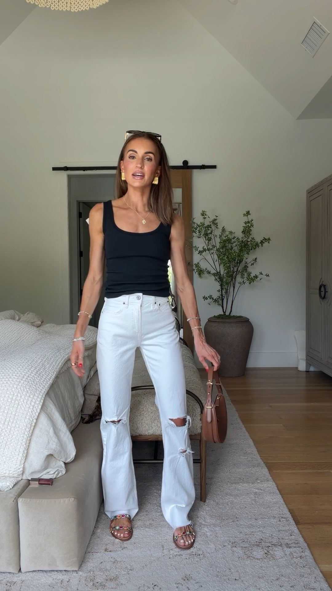 The jeans I have in multiples washes bc they’re THAT good! On sale today 🫶🏼