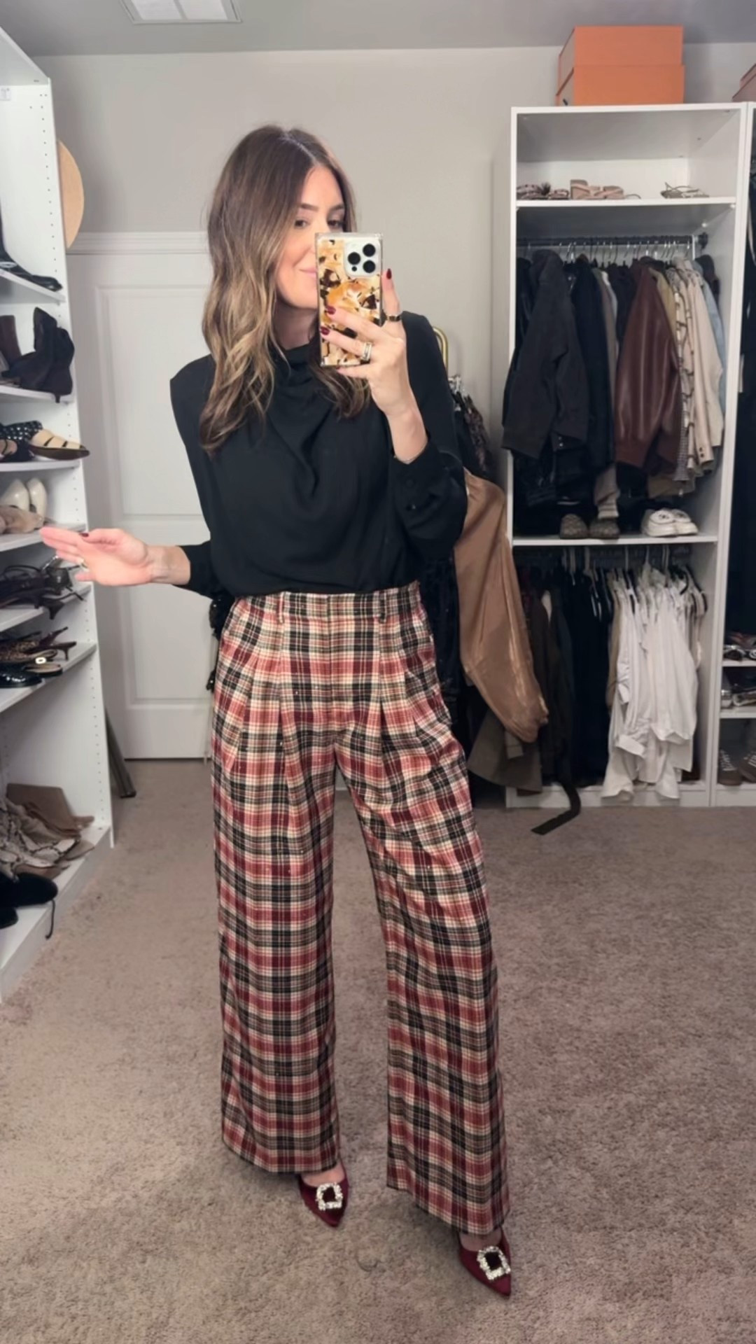 Sized down to XS in pants, wearing small in top 

#LTKSeasonal #LTKHoliday