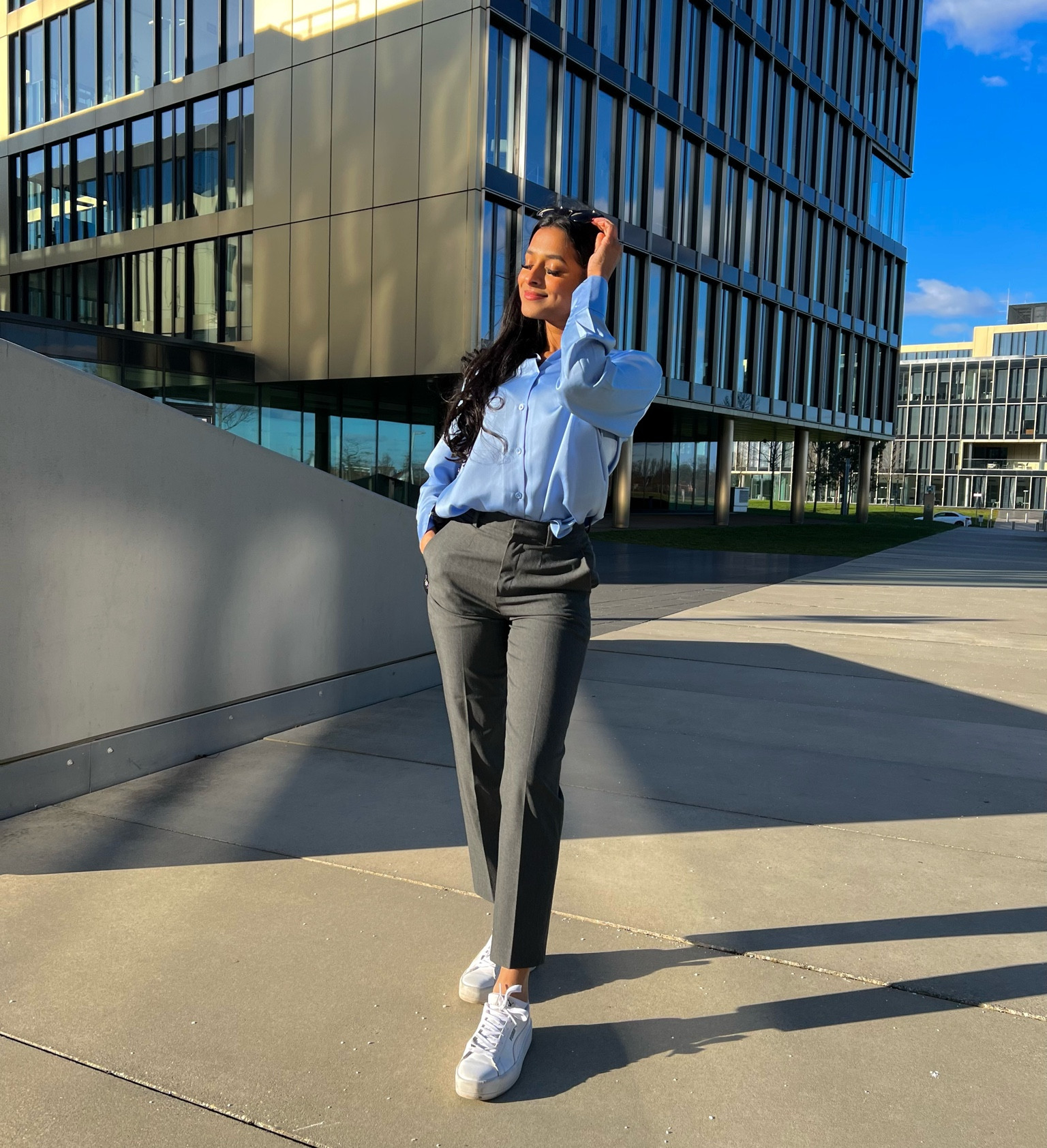 Wearing Size: XS in the Blouse and Size: XXS in the Trousers 👖🤍 @uniqloeurope @shop.ltk 

#LTKFind #LTKstyletip #LTKworkwear