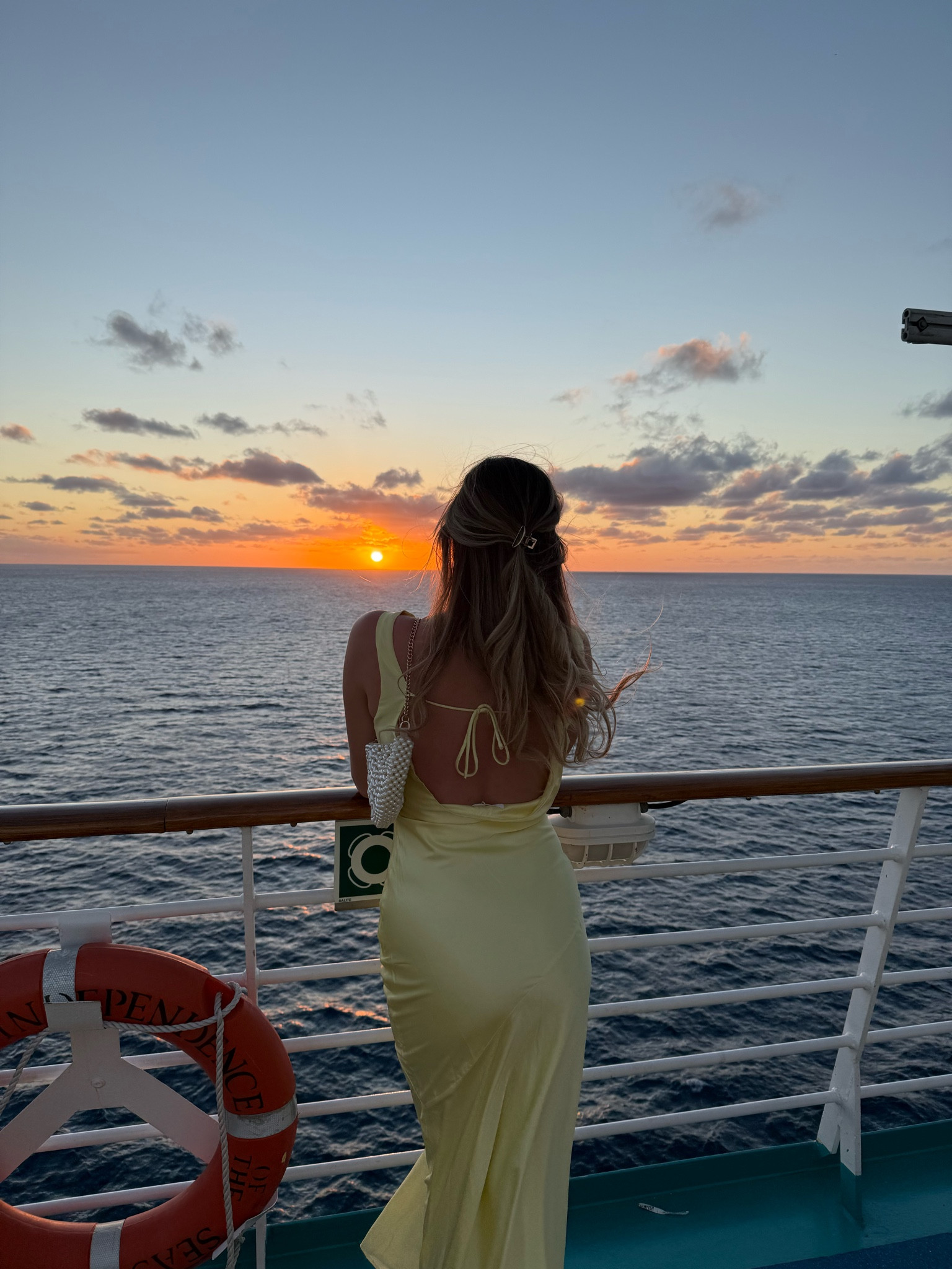 🌅✨

#LTKFindsUnder100 #LTKTravel #LTKSeasonal