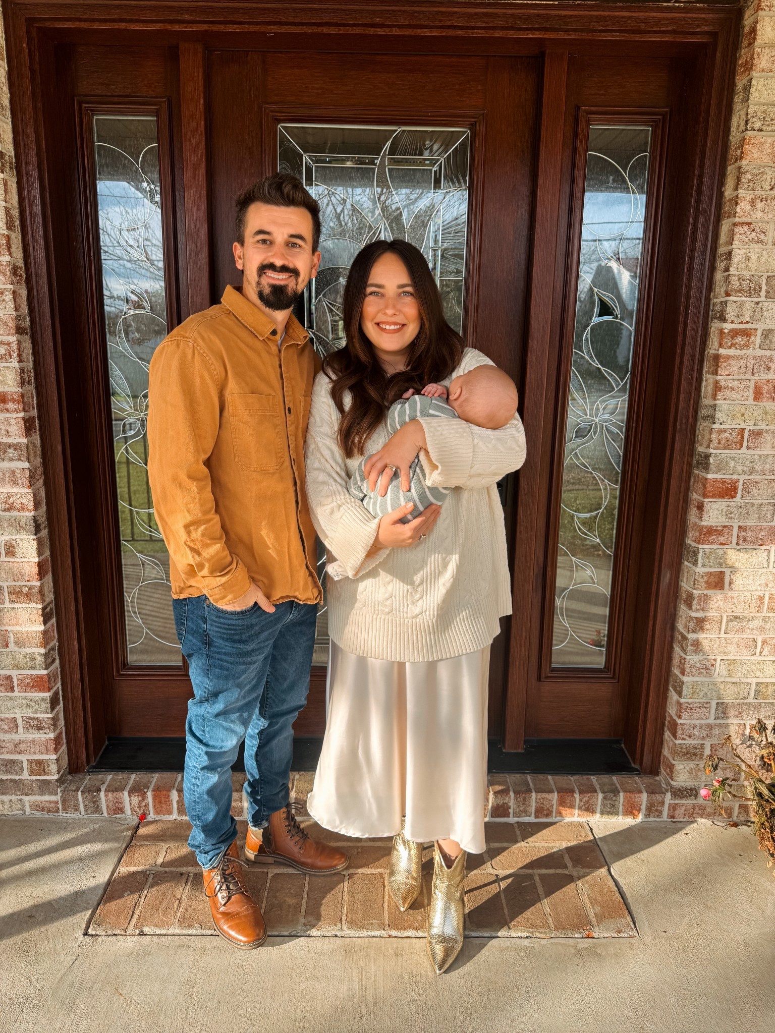 Happy Thanksgiving from my family to yours!

The most perfect and comfortable outfit for Thanksgiving and any day!

The waistband on this skirt is impeccable for stretch and no love handles! As well as this skirt is very flattering. 

#LTKmomlife #LTKHoliday #LTKMidsize