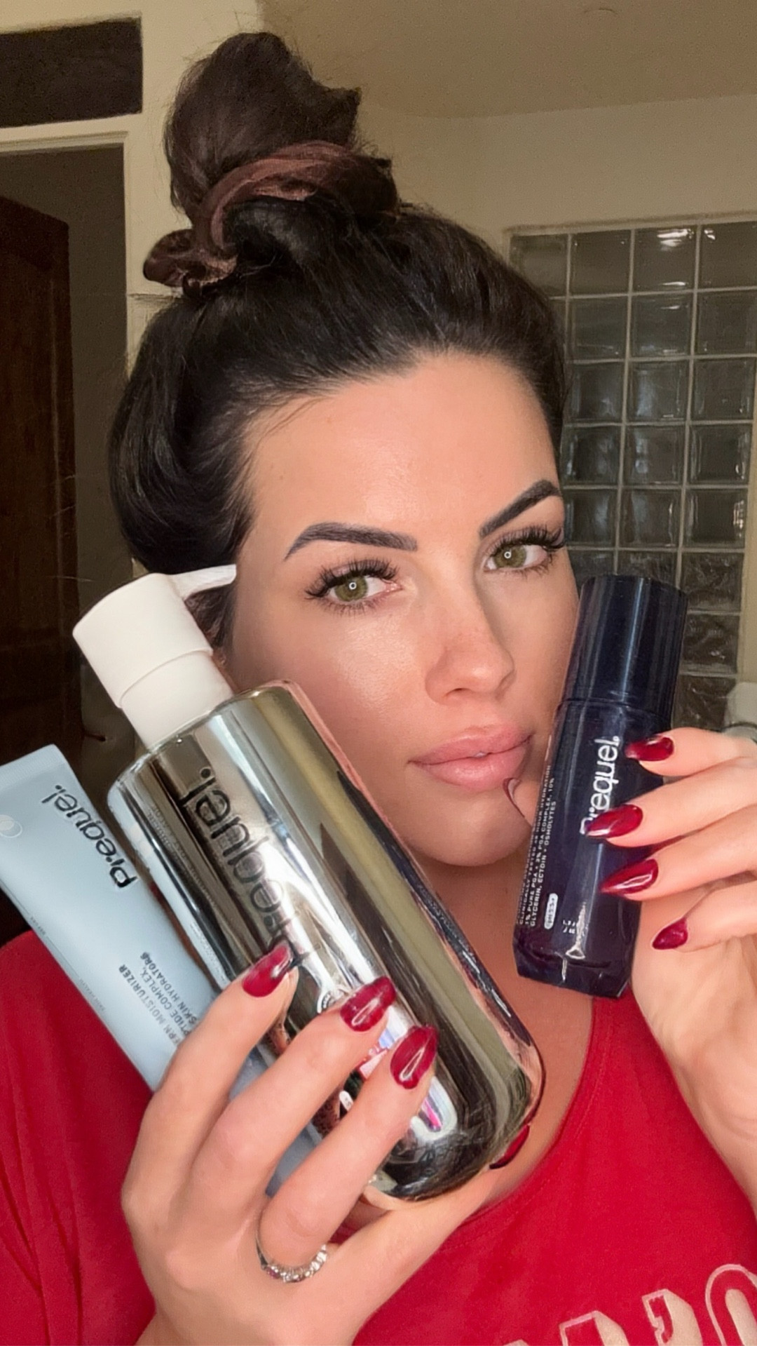 ✨ My 3-step nighttime routine ✨

Fresh out of the shower and this is all it takes. Super easy, super quick, and my skin LOVES it. I’ve been using this line since it first launched and it has never disappointed. A little goes a long way with every product — and if you don’t believe me, check the reviews for yourself. 💫

Linked everything for you on LTK! 💕

#LTKselfcare #LTKgrwm #LTKBeauty