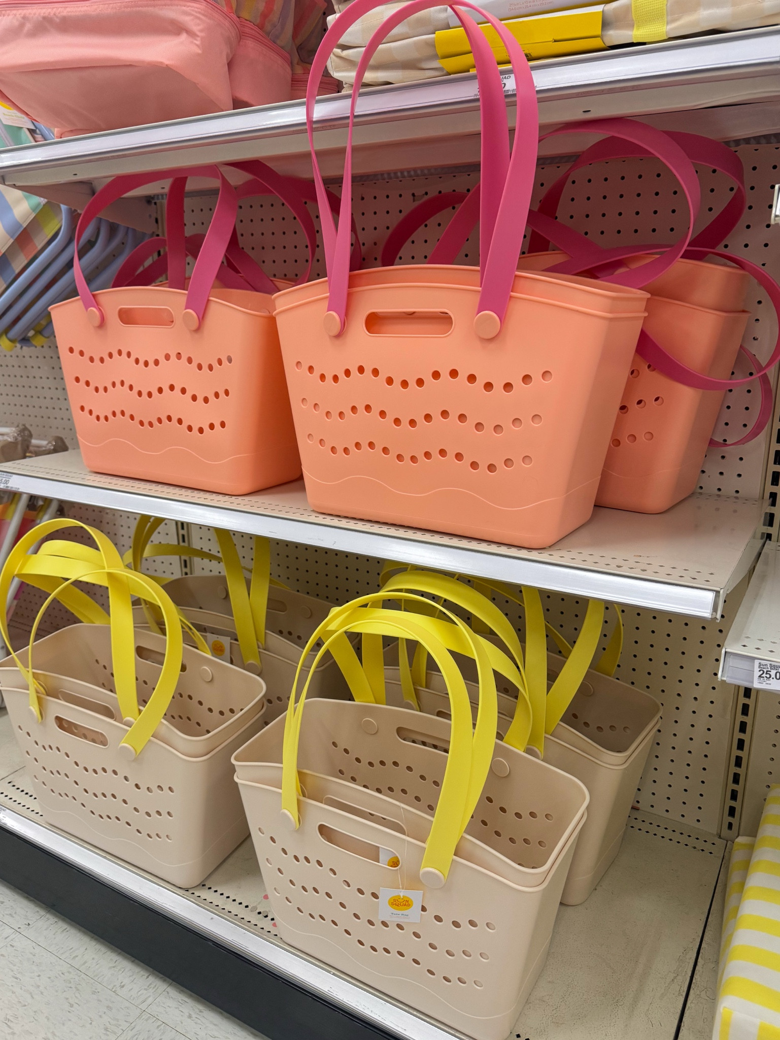 NEW Summer Totes @ Target ☀️ this would be so perfect to gift for Mother’s Day

Bogg Bag Dupe, Summer Finds, Summer bag, Target finds 

#LTKSeasonal #LTKGiftGuide