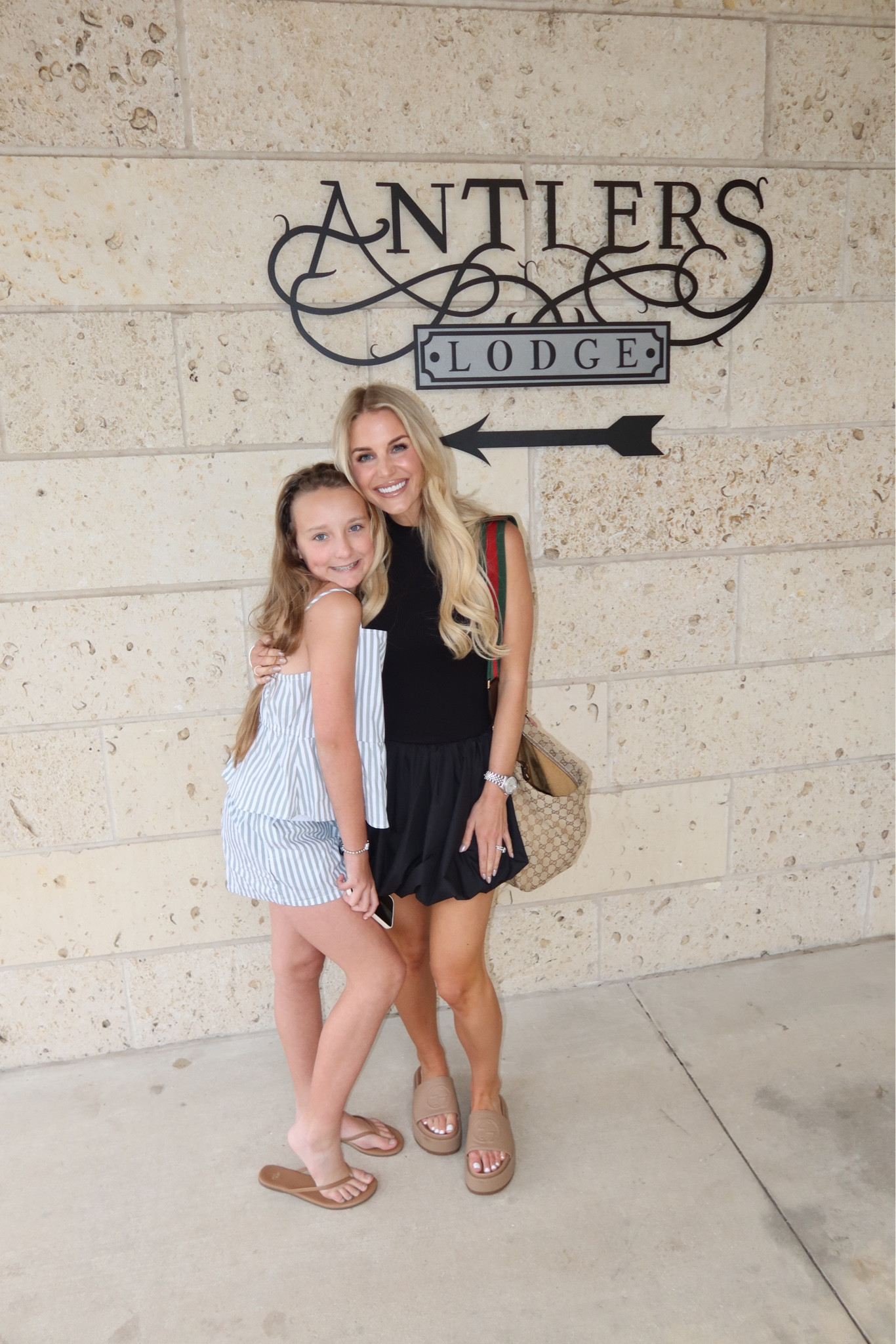 Cute and comfy black dress 🖤 so easy to style!

#LTKmomlife #LTKgrwm #LTKootd