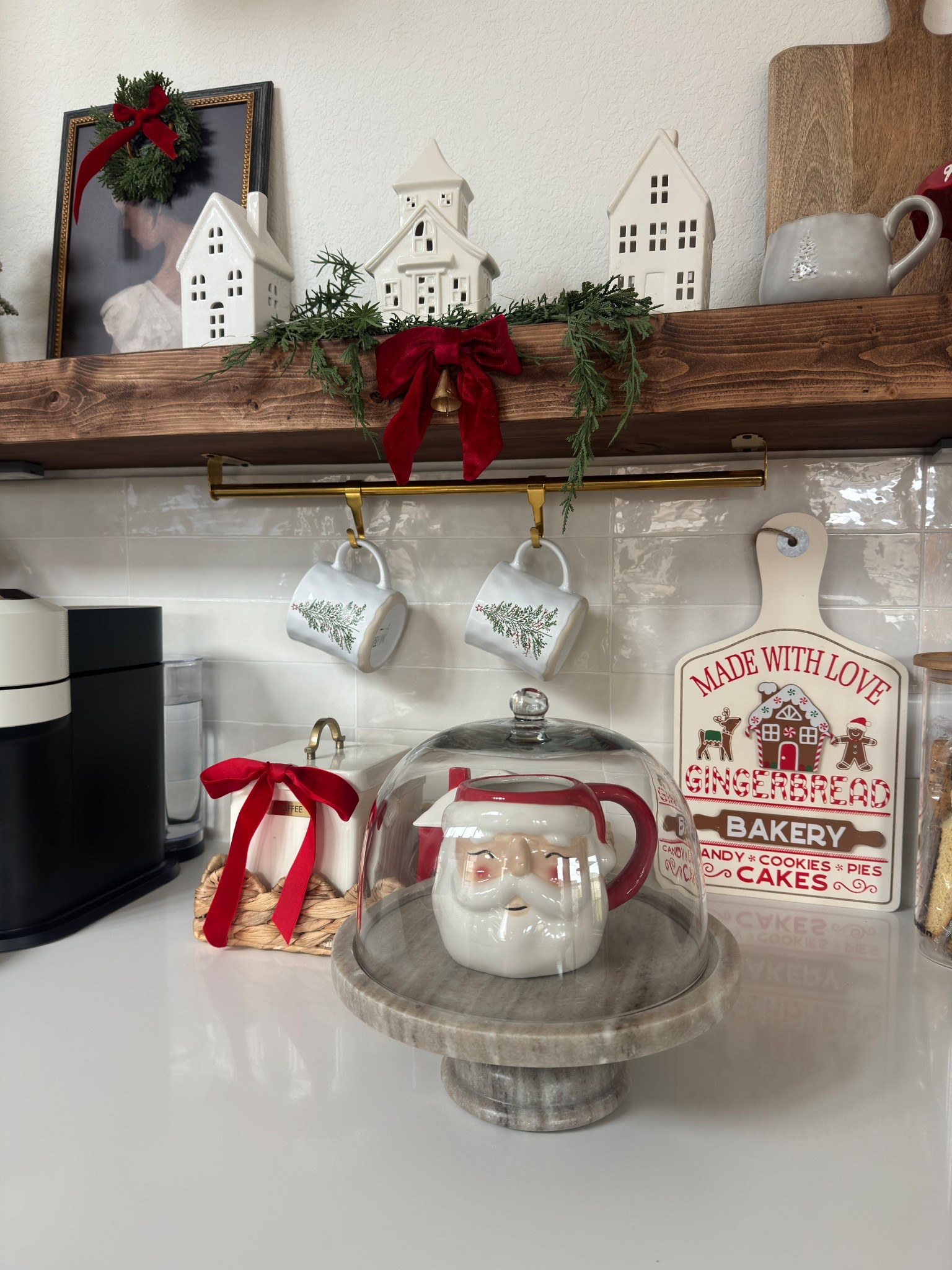 I went on a target run today and I found this beauty. 😍😍 marble dessert stand ❤️❤️

#LTKHome #LTKHoliday #LTKGiftGuide