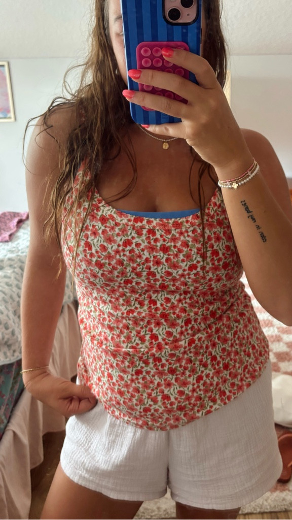 the best summer basics💞

⭐️i am 5’4, 34D, wearing a size large in call cami tops, size medium in purple crop tank

#LTKootd #LTKSeasonal