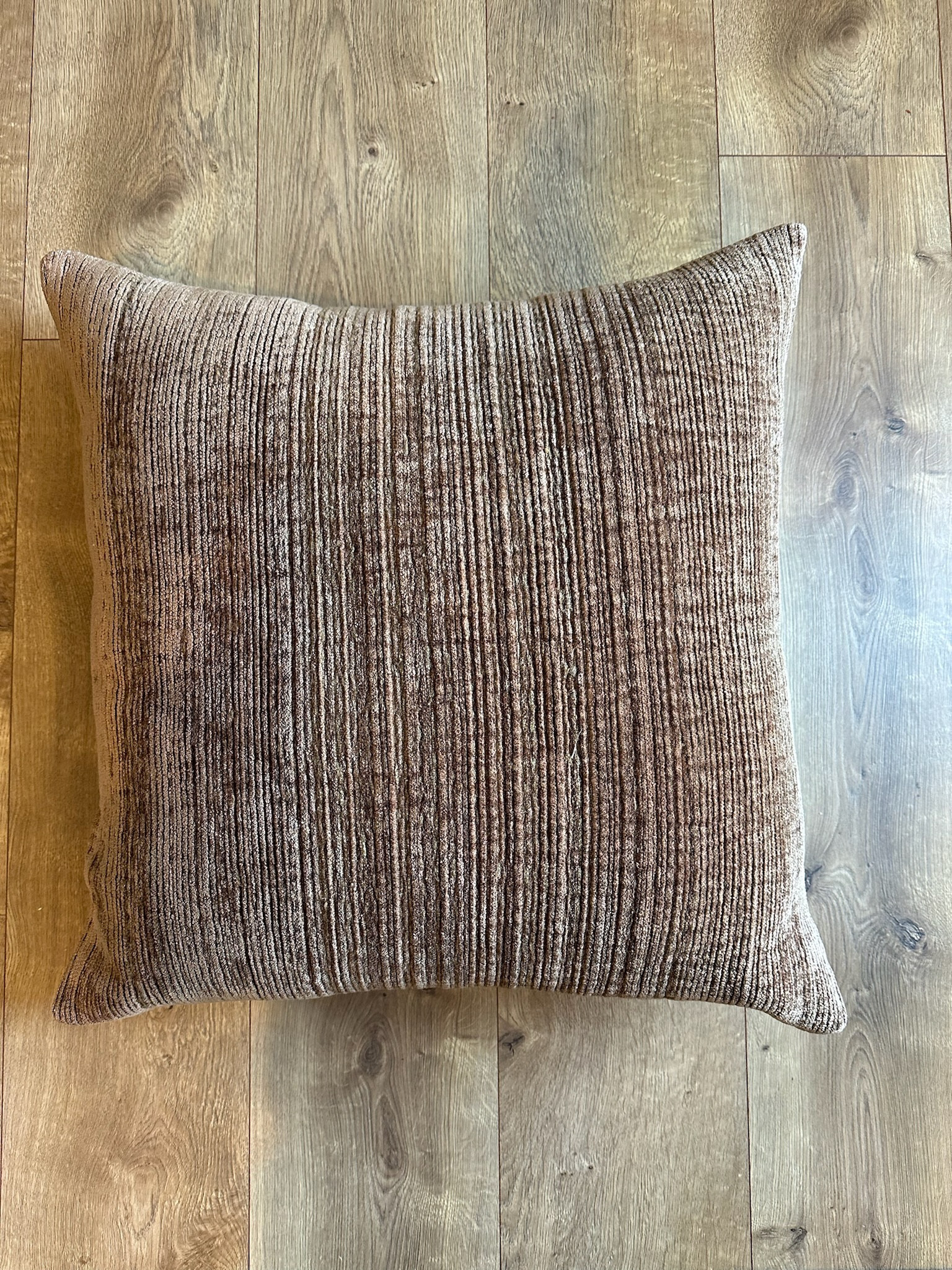 This Pottery Barn Pillow is SO GOOD for Fall // only $60!!

pottery barn, fall home decor, fall pillow, seasonal home decor, brown pillow covered, textured pillow cover 

#LTKSeasonal #LTKFindsUnder100 #LTKHome