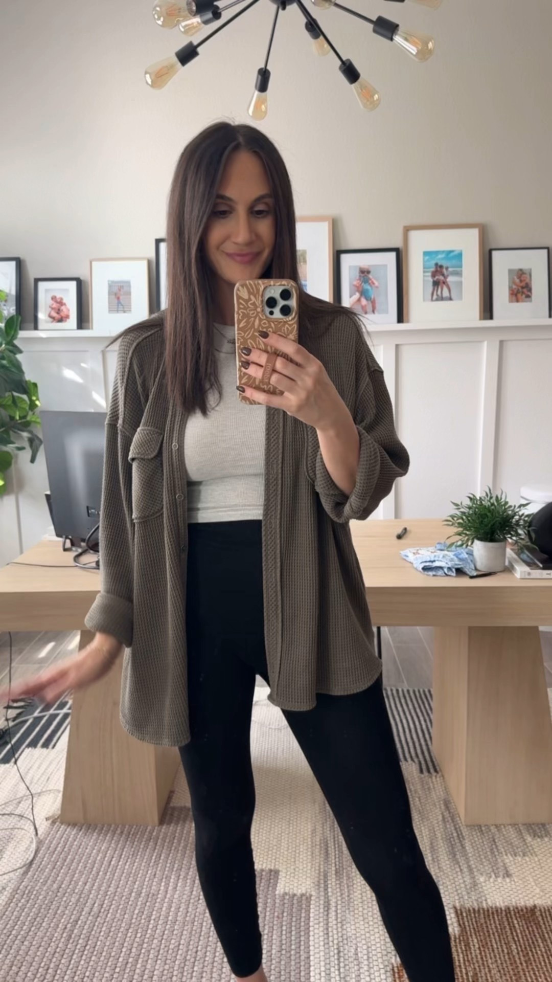 The BEST postpartum leggings 
Wearing a S


#LTKmomlife #LTKBump #LTKBaby