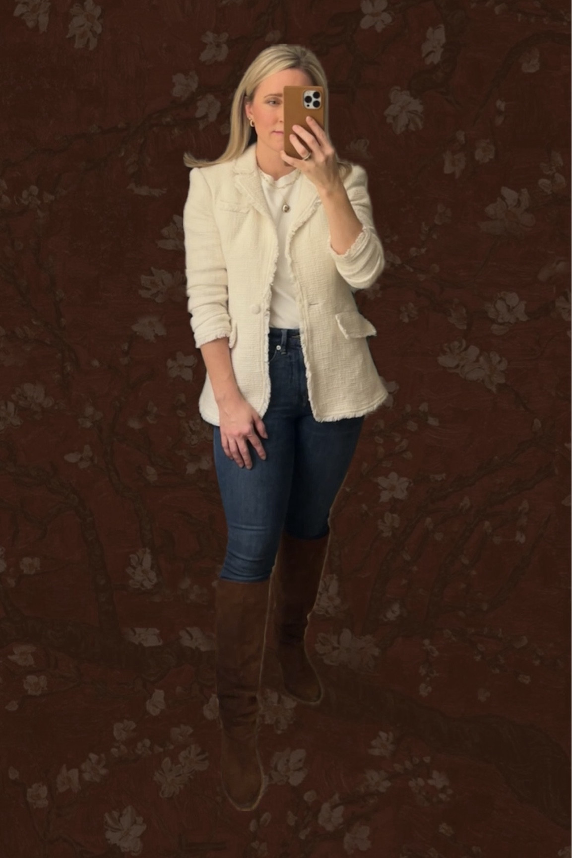 Saturday date night outfit, white blazer, best white t shirt ever