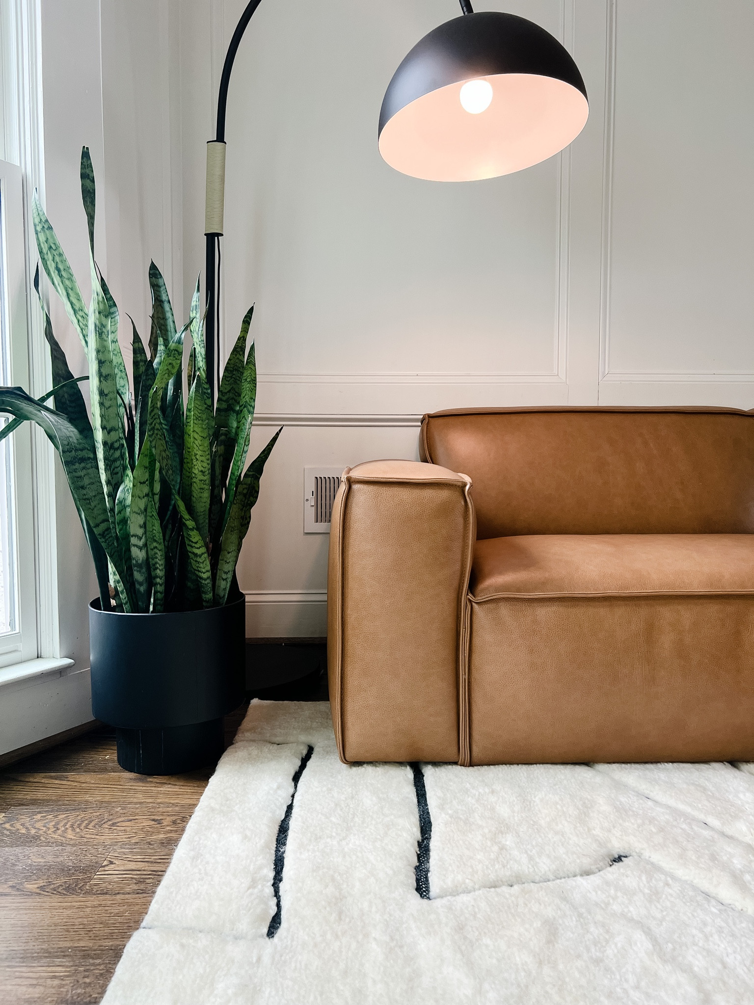 Living room sources 🤍


#LTKhome #LTKFind