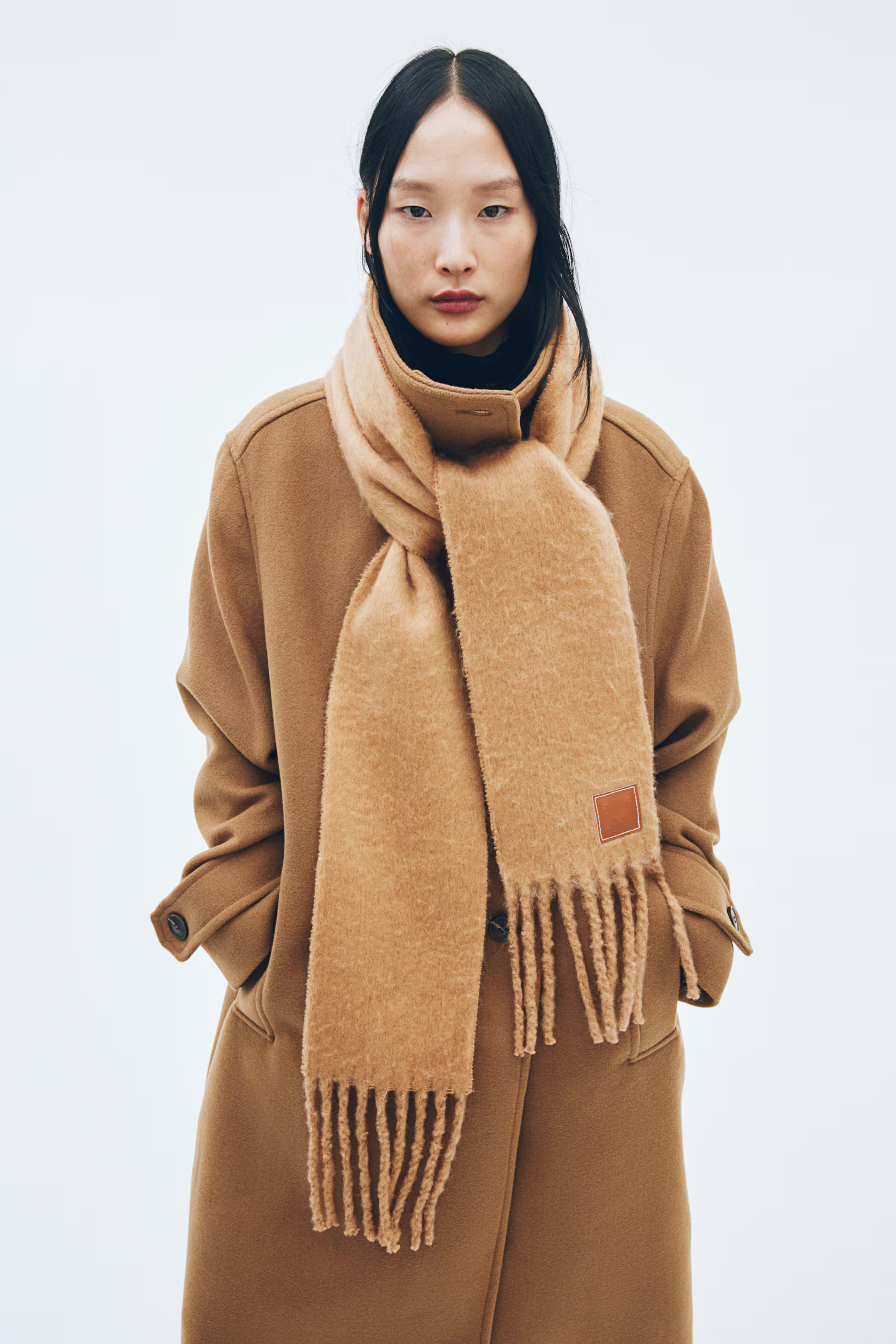 Fluffy Scarf | H&M (US + CA)
