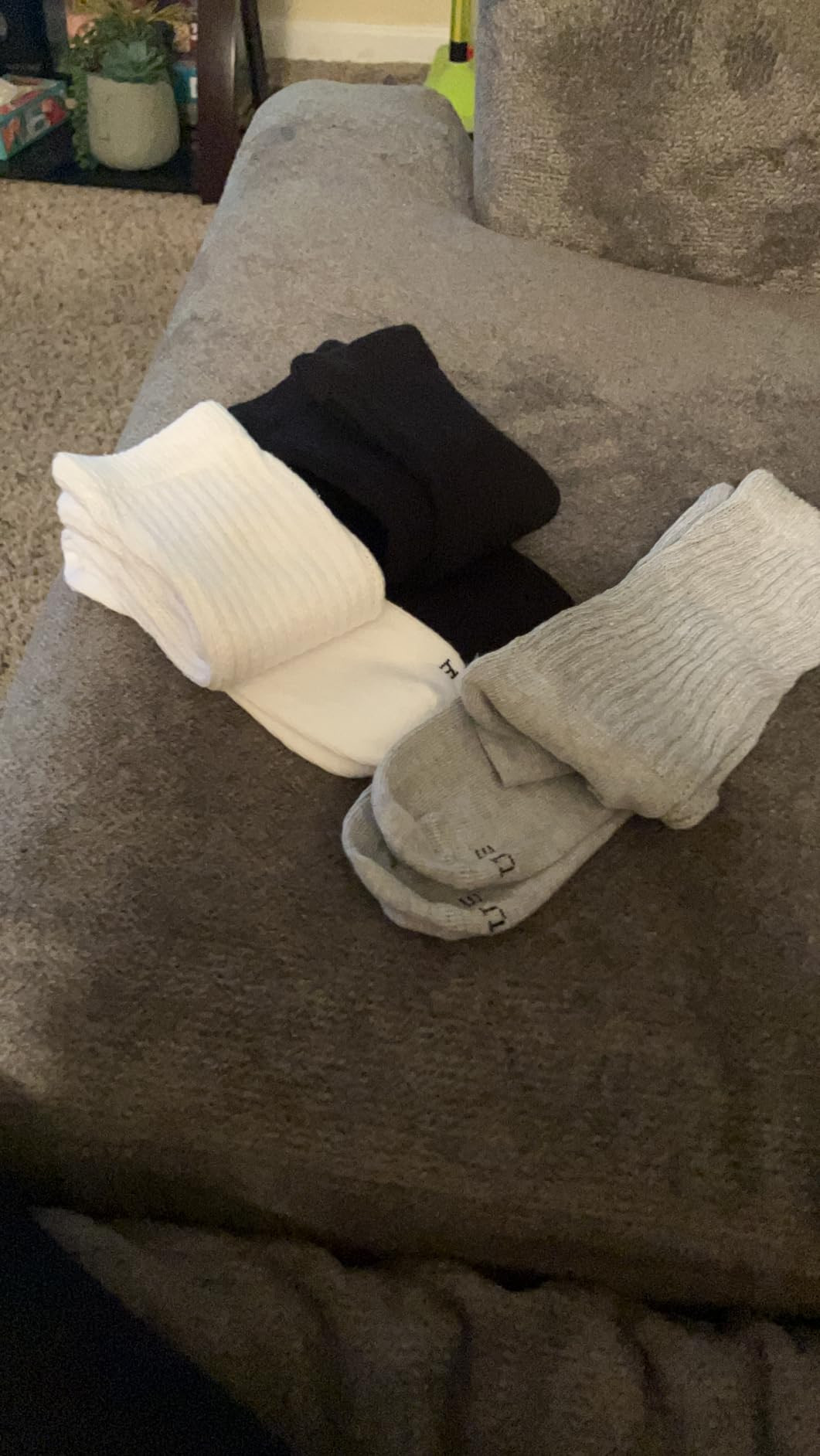 HUE Women's Slouch Sock 3 Pair Pack | Amazon (US)