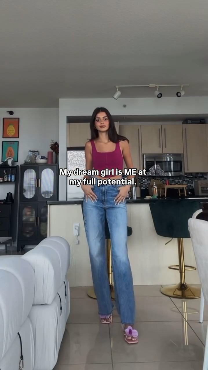 And I love her 🥰 

#mindset #selflove #motivation #personalgrowth #luckygirl #healthyhabits #girlboss #glowup #dreamlife