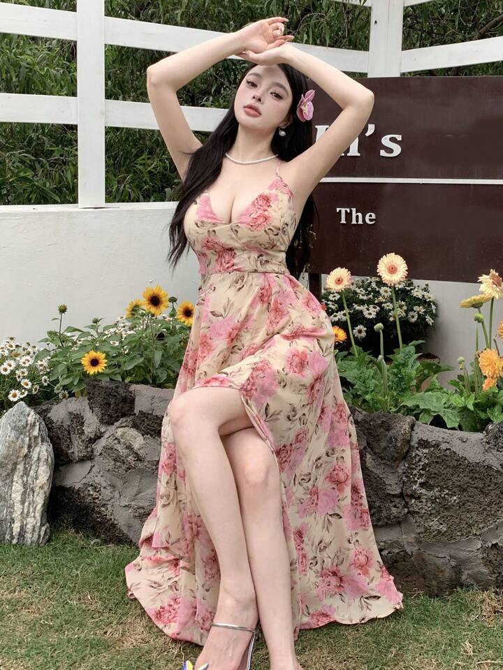 DAZY Women's Floral Print V-Neck Backless Spaghetti Strap Maxi Dress | SHEIN