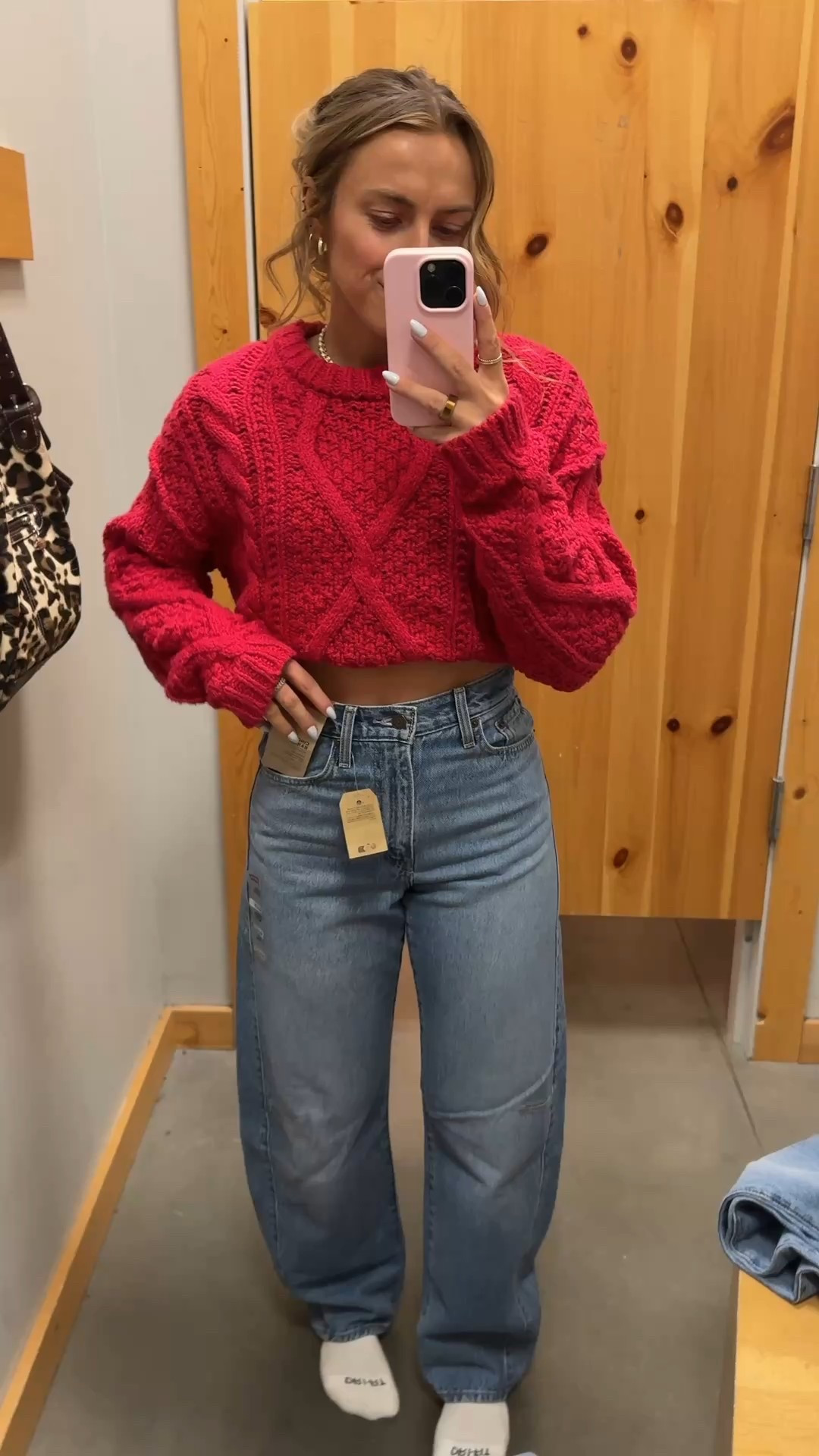 the perfect barrel jeans!!! 

sweater is thrifted free people ❣️

#barreljeans #levis #jeans #freepeople #falloutfit #winteroutfit 

#LTKFindsUnder100 #LTKStyleTip #LTKSaleAlert