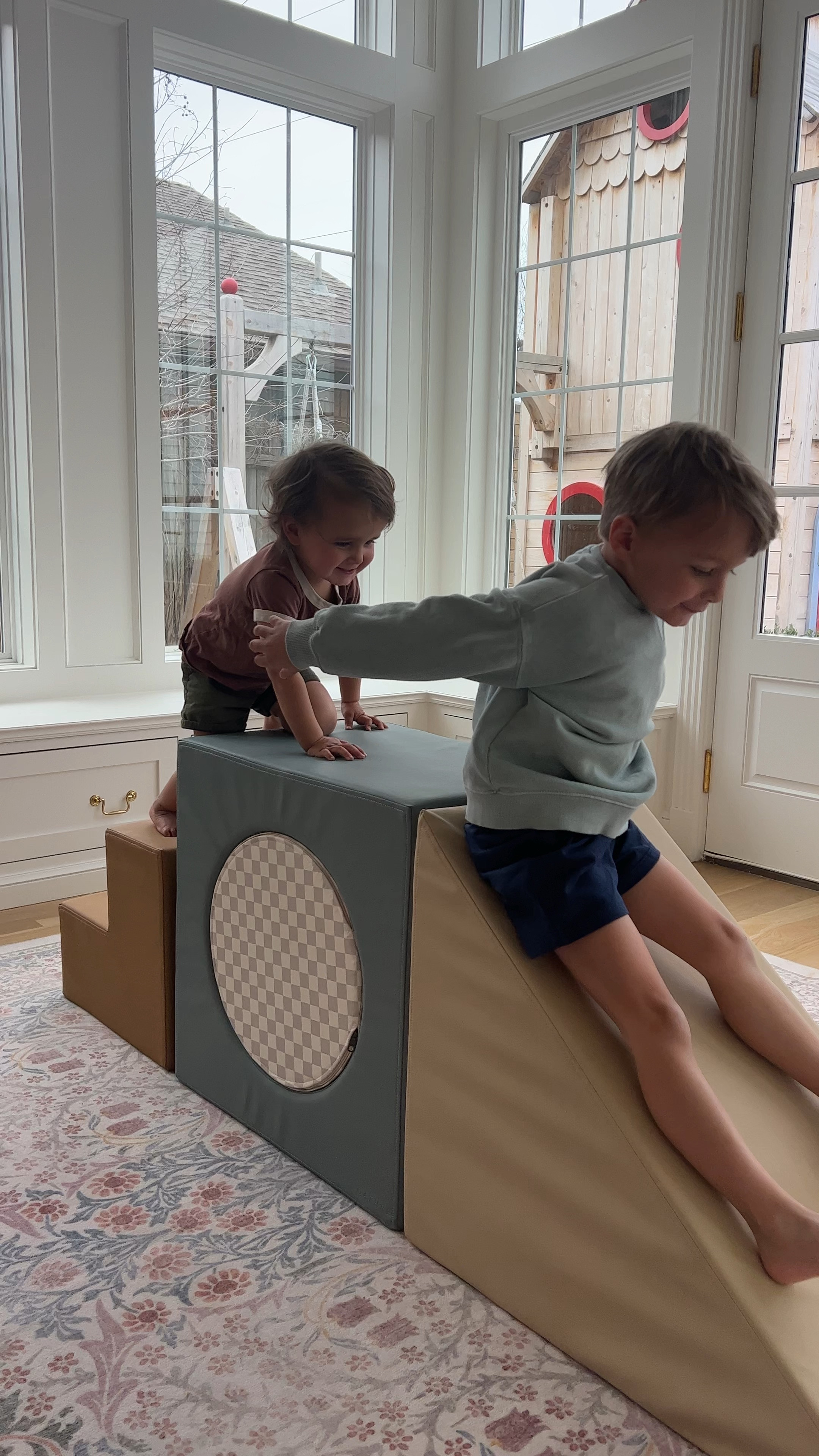 Our favorite gathre cushions to play, build, & read on

#LTKkids

#LTKhome #LTKfamily #LTKVideo