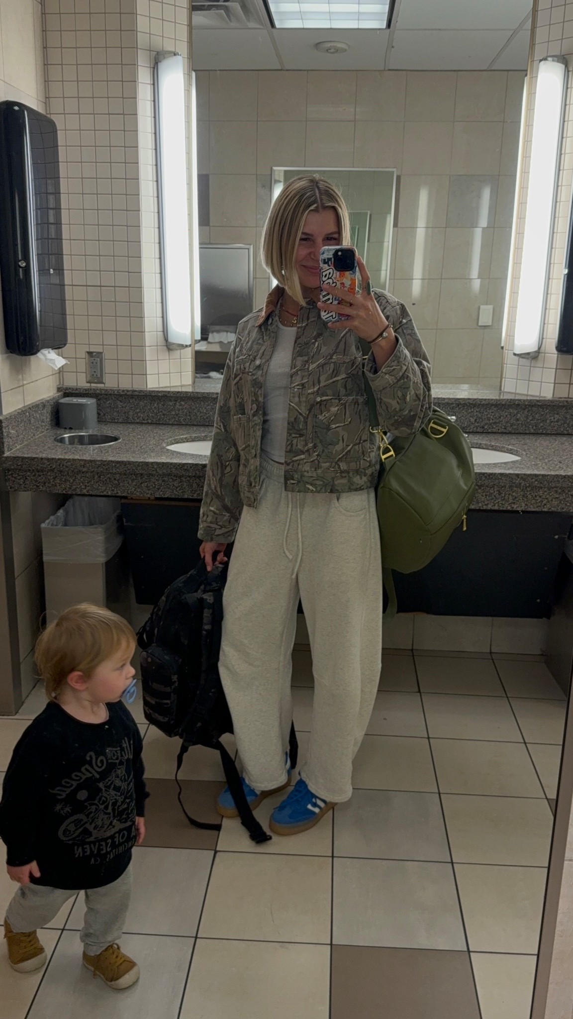 airport mom mode ✈️ 

#LTKFindsUnder50 #LTKTravel #LTKStyleTip