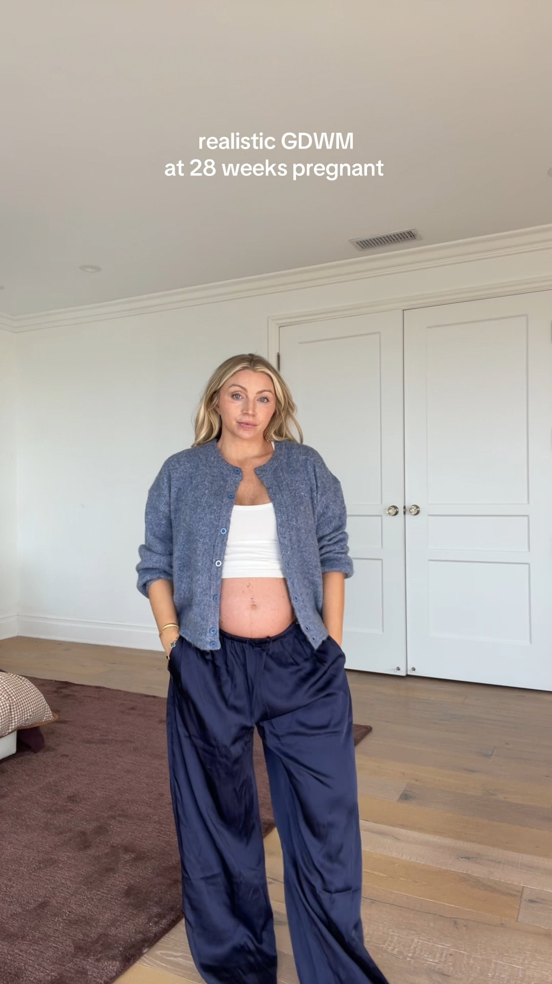 Pants size large short in navy, medium
Short in tan & black ! 


#LTKStyleTip #LTKBump #LTKFindsUnder100