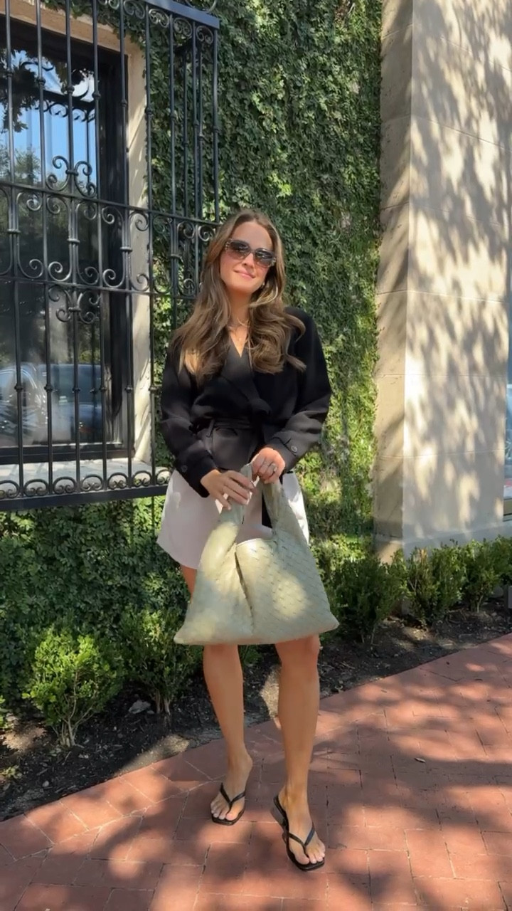 Lunch at Dior Café✨
Jacket (worn as a shirt size S) & Shorts (size S)

code: LAURENR20 for Marc Fisher


#LTKItBag #LTKStyleTip #LTKShoeCrush