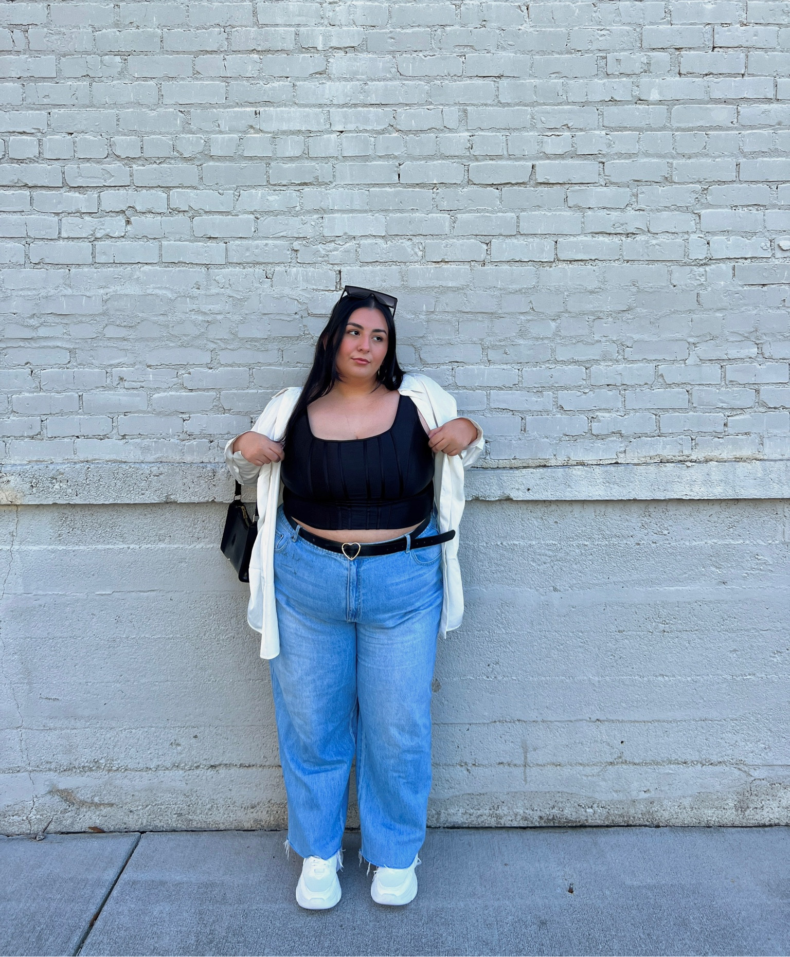 The simplest fit to throw together 🖤

#LTKSeasonal #LTKFind #LTKcurves