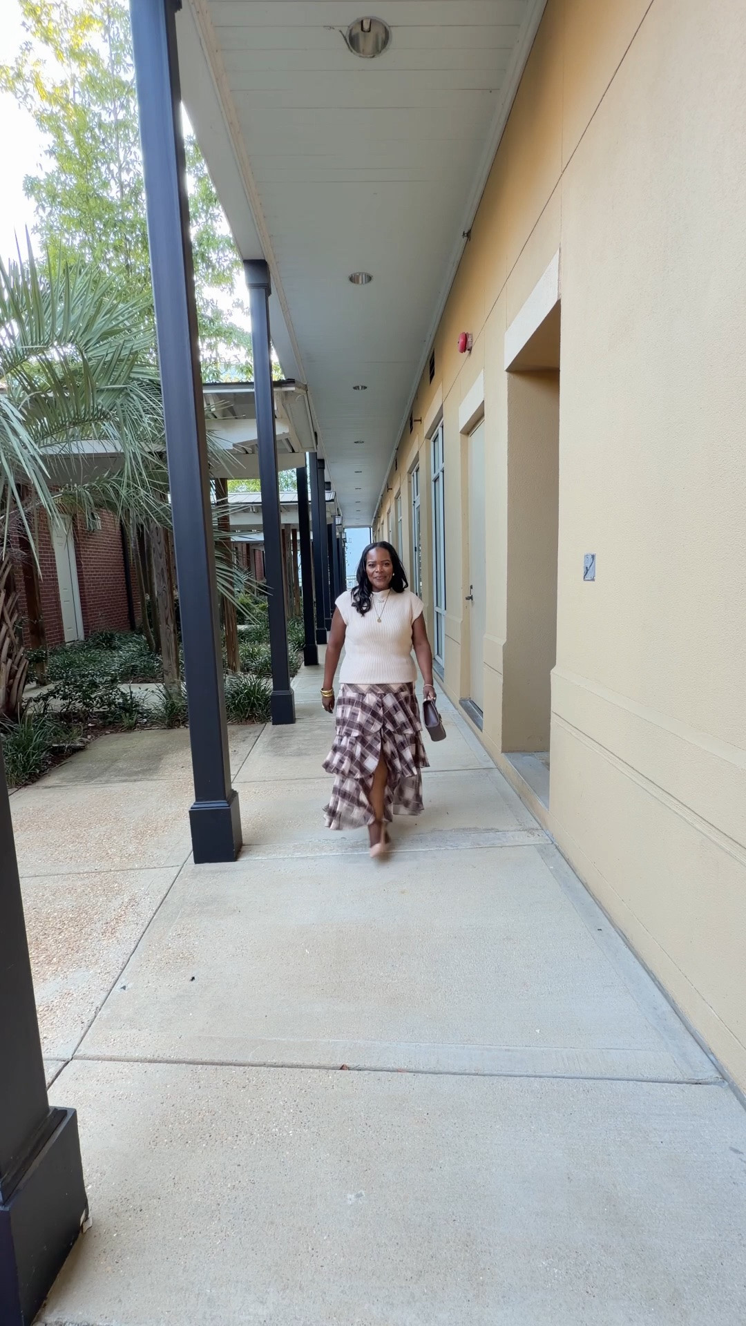 BRB… 🏃🏽‍♀️Going to grab another one of these fun tired split plaid skirt from Amazon! So good! I’m in the large. Would be perfect for the pumpkin patch, Fall family photos, or a country concert. 🤎🤎🤎

#LTKgrwm #LTKPetite #LTKSeasonal