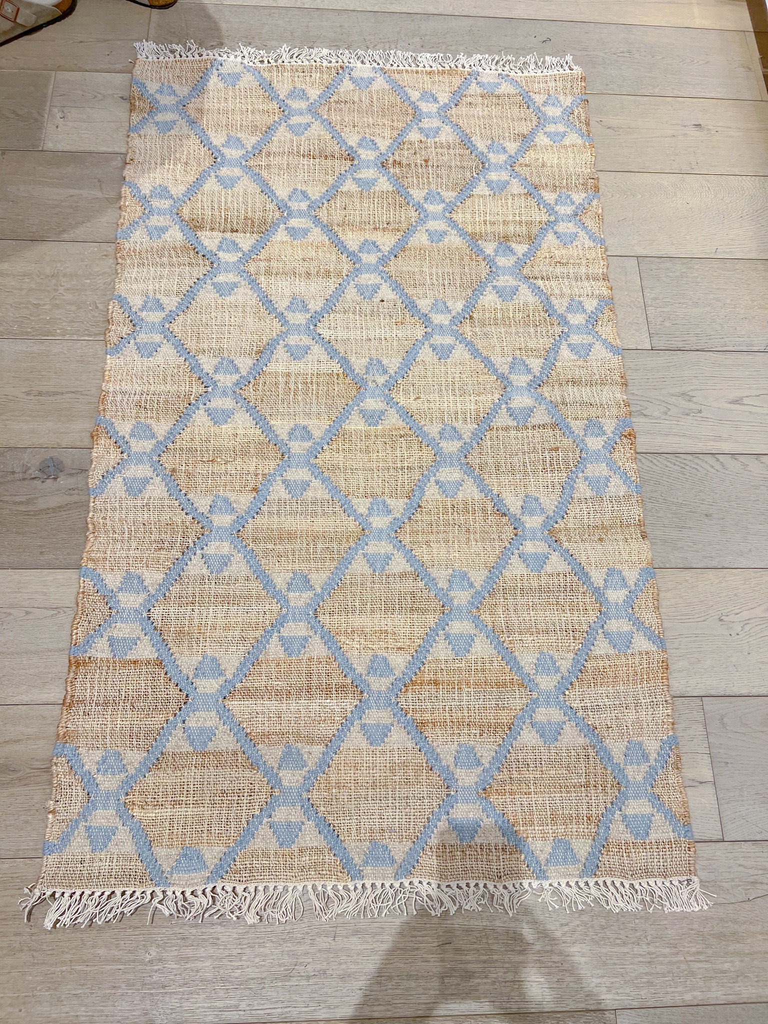Was able to see this new Serena & Lily Tuileries rug in the store and it's gorgeous! I love how the blue adds such freshness to this jute-blend rug. It also has cotton & wool, so it wasn't rough or scratchy at all! It's currently 20% off right now too!
-
coastal home decor, coastal style rugs, rugs on sale, serena & lily rugs, beach house rugs, coastal rugs, entryway rugs, bedroom rugs, living room rugs, dining room rugs, blue & white rugs, beach house decor, 8x10 rugs, jute runners, coastal runners, kitchen runners, 3x5 rugs, 5x7 rugs, 6x9 rugs, 9x12 rugs 

#LTKSaleAlert #LTKStyleTip #LTKHome