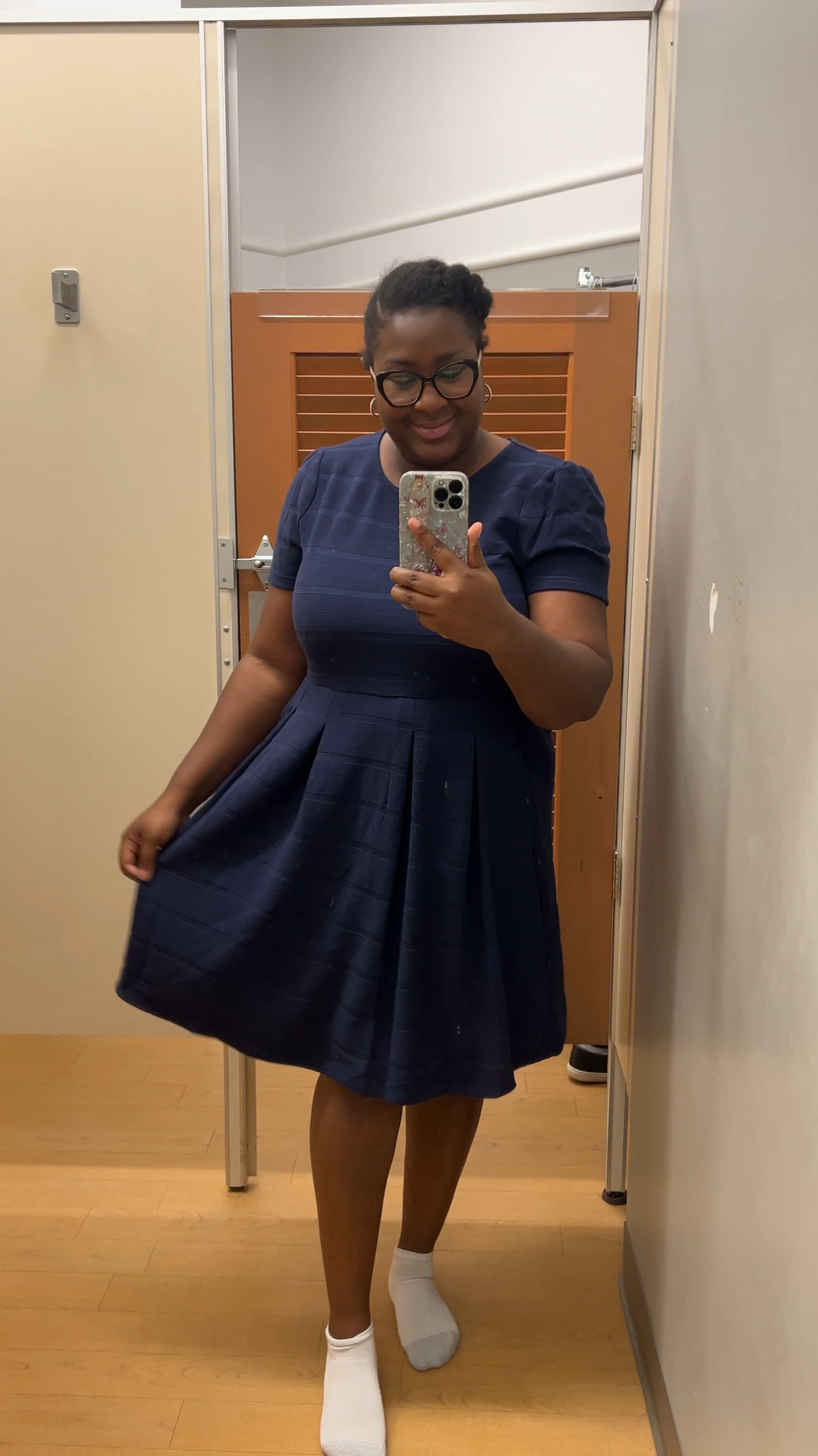 This navy blue a-line dress is perfect for Fall! And it has pockets 😃

#LTKmidsize #LTKVideo #LTKfindsunder100