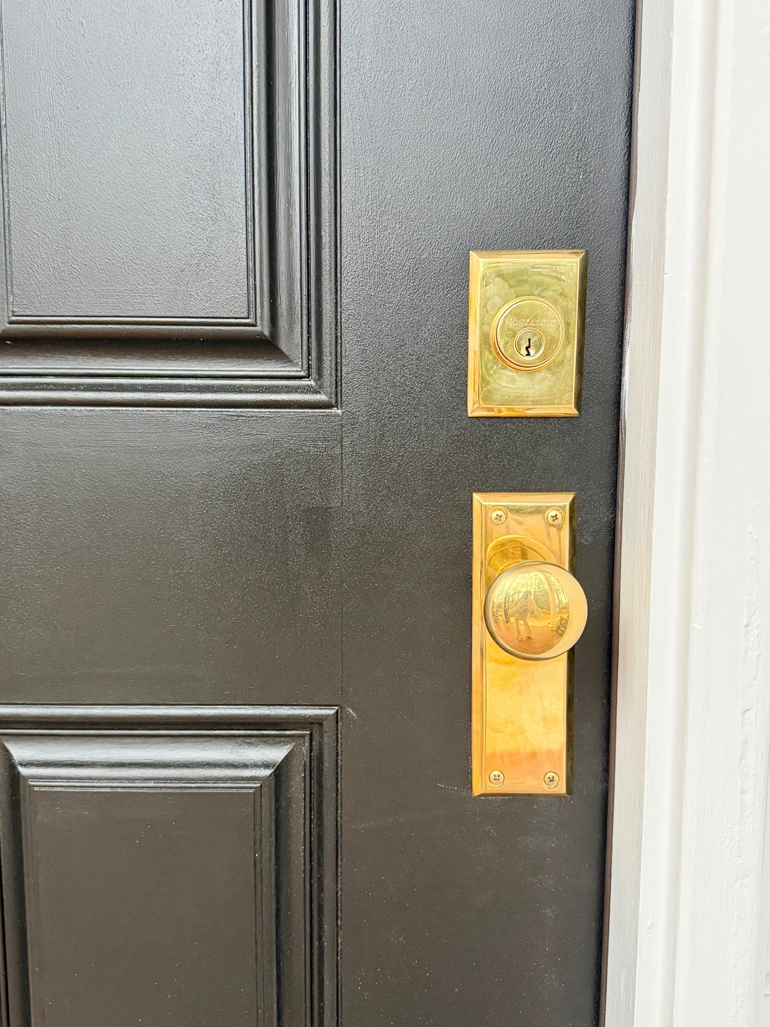 Unlaquered brass door knob situation 😍.