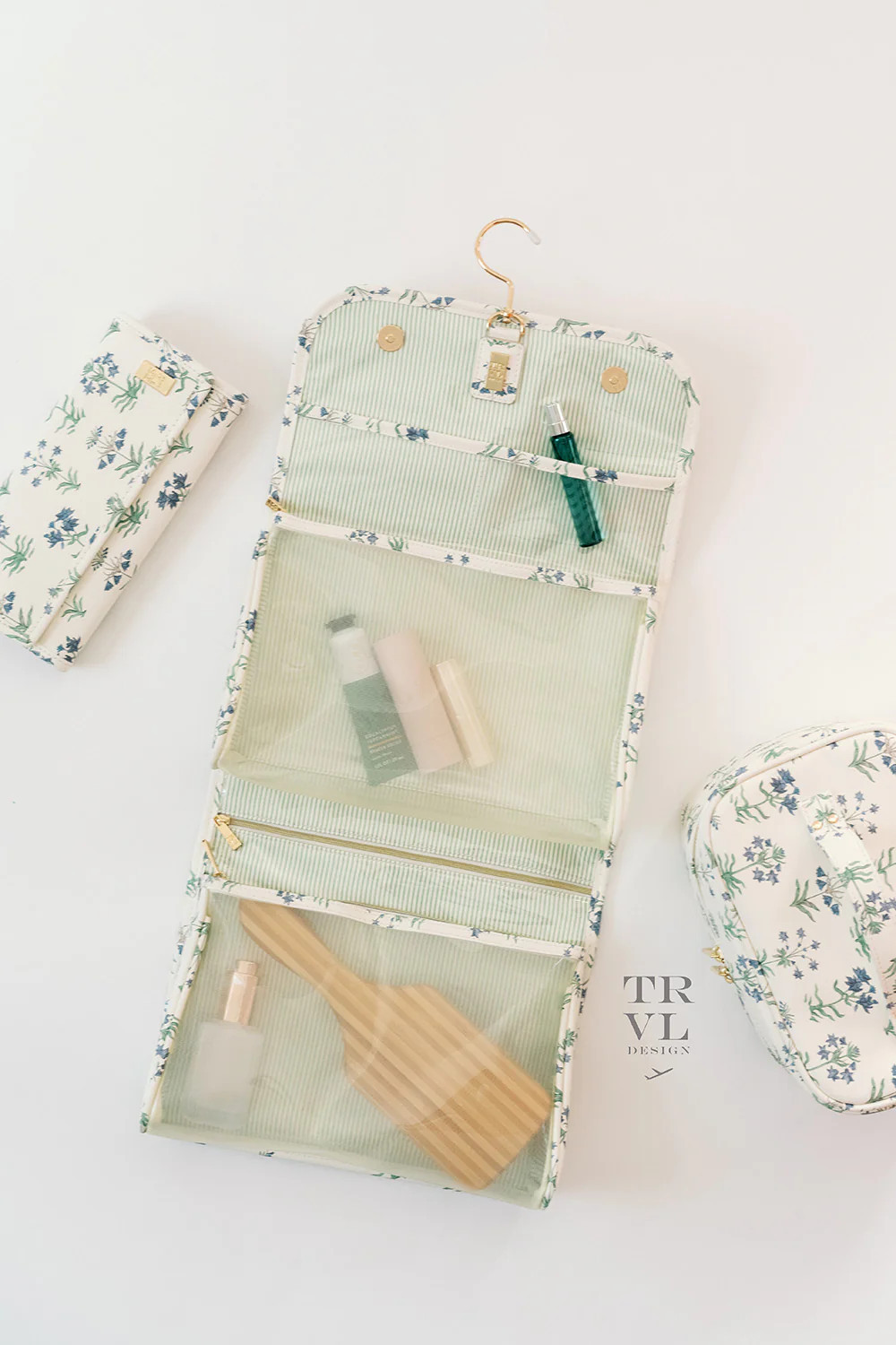 LUXE Hanging Toiletry case PROVENCE with Green Pinstripe Liner | TRVL DESIGN