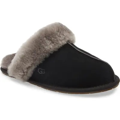 UGG(r) Scuffette II Slipper in Espresso Suede at Nordstrom, Size 6 | Nordstrom