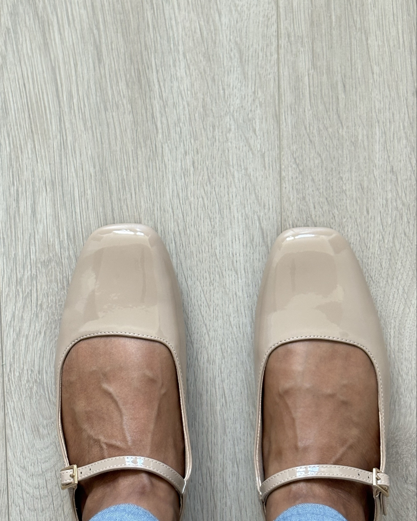 These are so comfy and cute. Love the beige color. It’s hard to get the perfect beige and @journee at @dsw did it! Oh and of course, it’s the perfect flat I’ve been on the hunt for! There so many colors. You can’t go wrong. Size 7

#LTKShoeCrush #LTKFindsUnder100 #LTKWorkwear