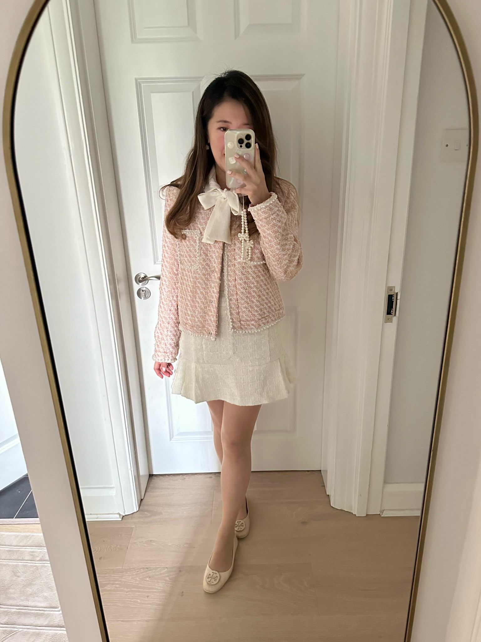 The tweed season begins!
Pink gossip girl look💗

#LTKstyletip #LTKfindsunder100 #LTKfindsunder50