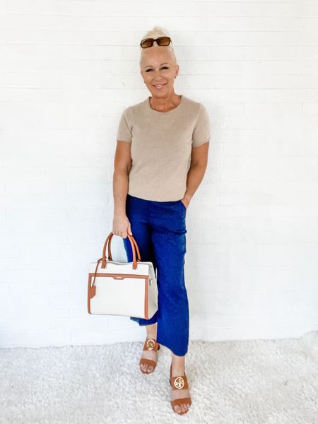 My favorite cashmere t-shirt!

Navy blue and neutral are not a common fashion pairing, but I love how those colors compliment each other in this office outfit. And isn’t this under $50 handbag FABULOUS?! 

#LTKSeasonal #LTKworkwear #LTKitbag