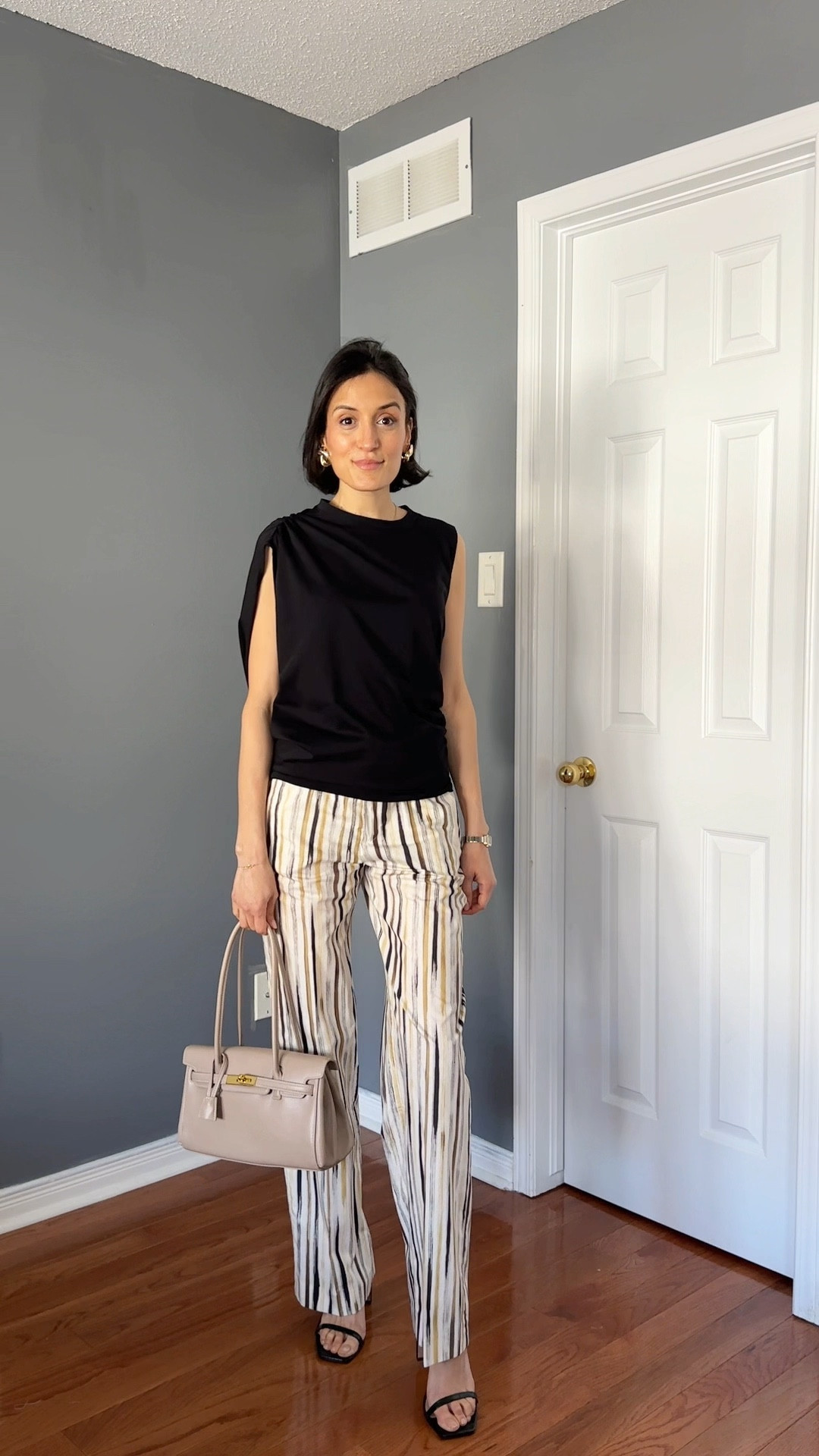 Zara outfit! 
Wearing size XS in tops and pants ( the pants run large) 
#zaranewin #zaraoutfit

#LTKootd