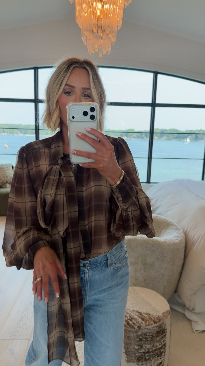 The most stunning fall blouse 🤎🤎🤎