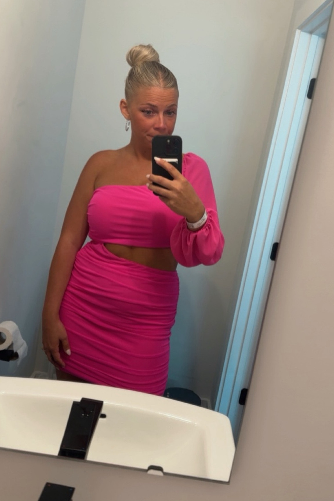 Pretty in pink 

#LTKFindsUnder100 #LTKStyleTip #LTKBeauty