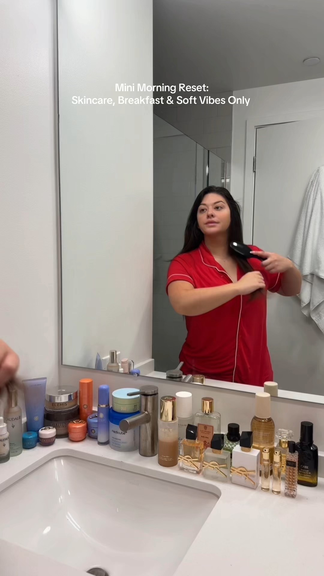 My mini skincare routine this morning ❤️

#LTKBeauty #LTKFindsUnder100 #LTKFindsUnder50