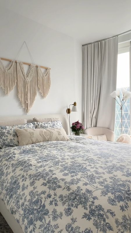 Toile blue duvet cover, bed sheets 

#LTKHome #LTKStyleTip