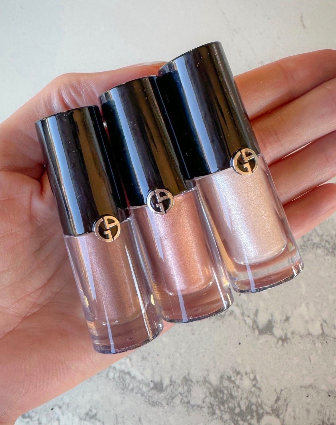 The perfect eyeshadow trio ✨
These liquid shadows give that effortless soft shimmer — think clean girl glam with a luxury twist.
Buildable, crease-proof, and the easiest one-and-done eye look.
Swipe + blend with your finger → instant everyday neutral glam.

If you love glowy makeup, soft neutrals, and quick routines, this trio is perfection.
