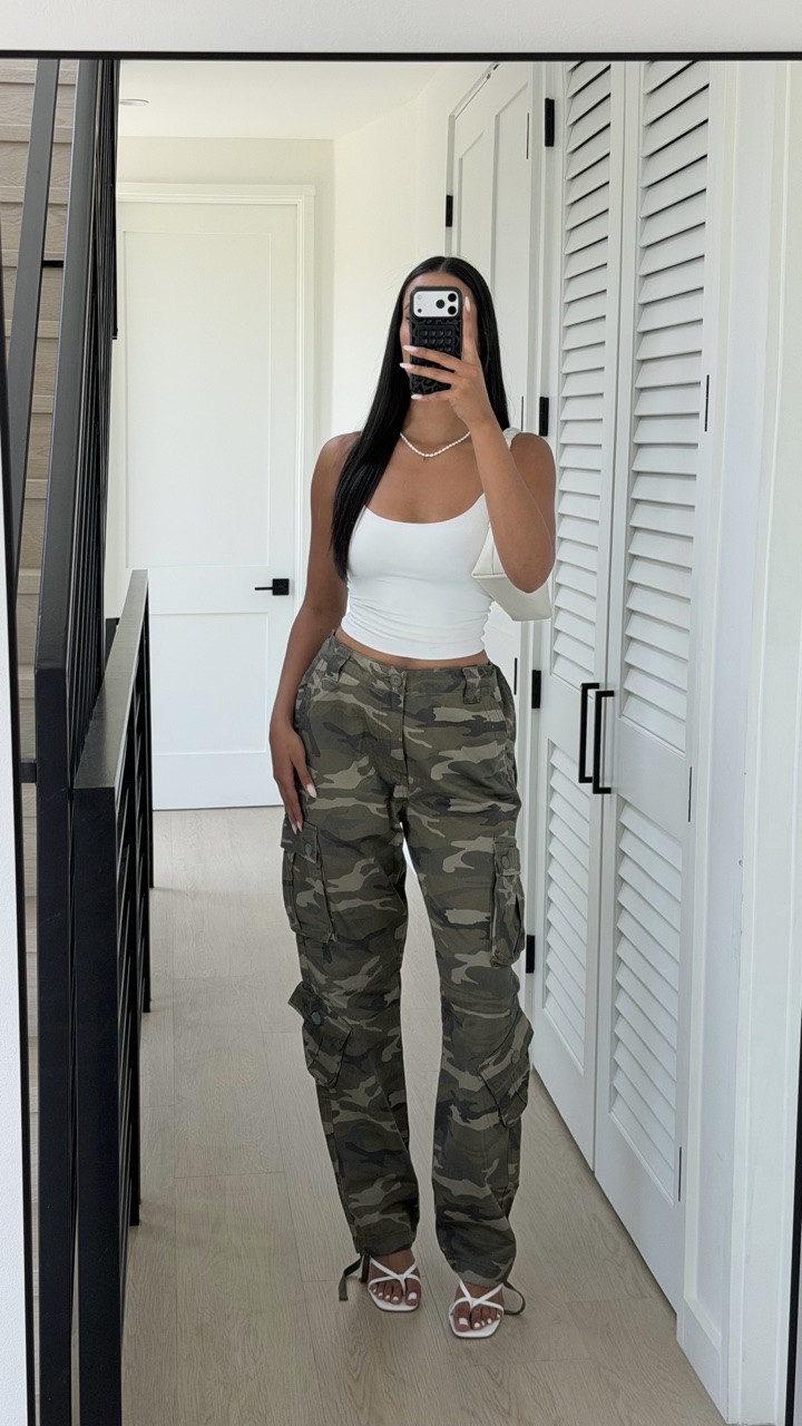 living in cargo pants

#outfitideas #tallgirlstyle #stylediary

#LTKootd #LTKgrwm #LTKTall