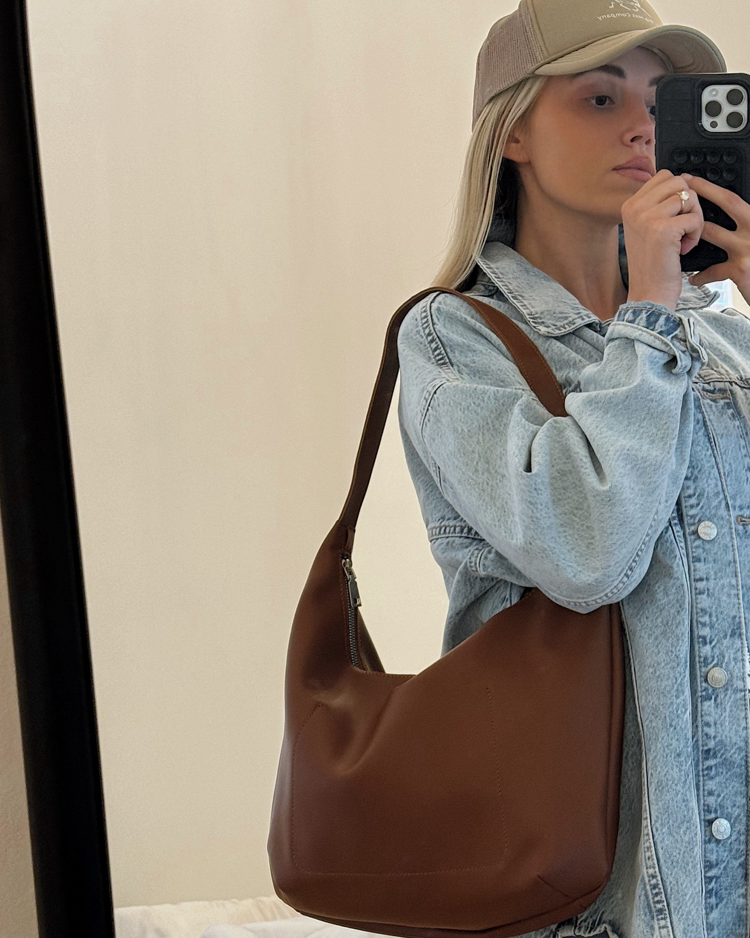 Perfect oversized bag for fall 